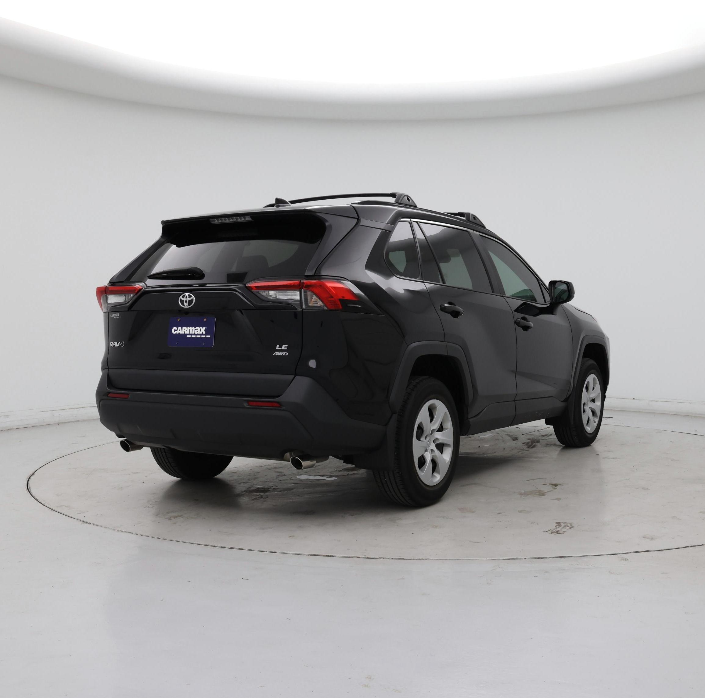 Thumbnail: 2021 Toyota RAV4 - 8