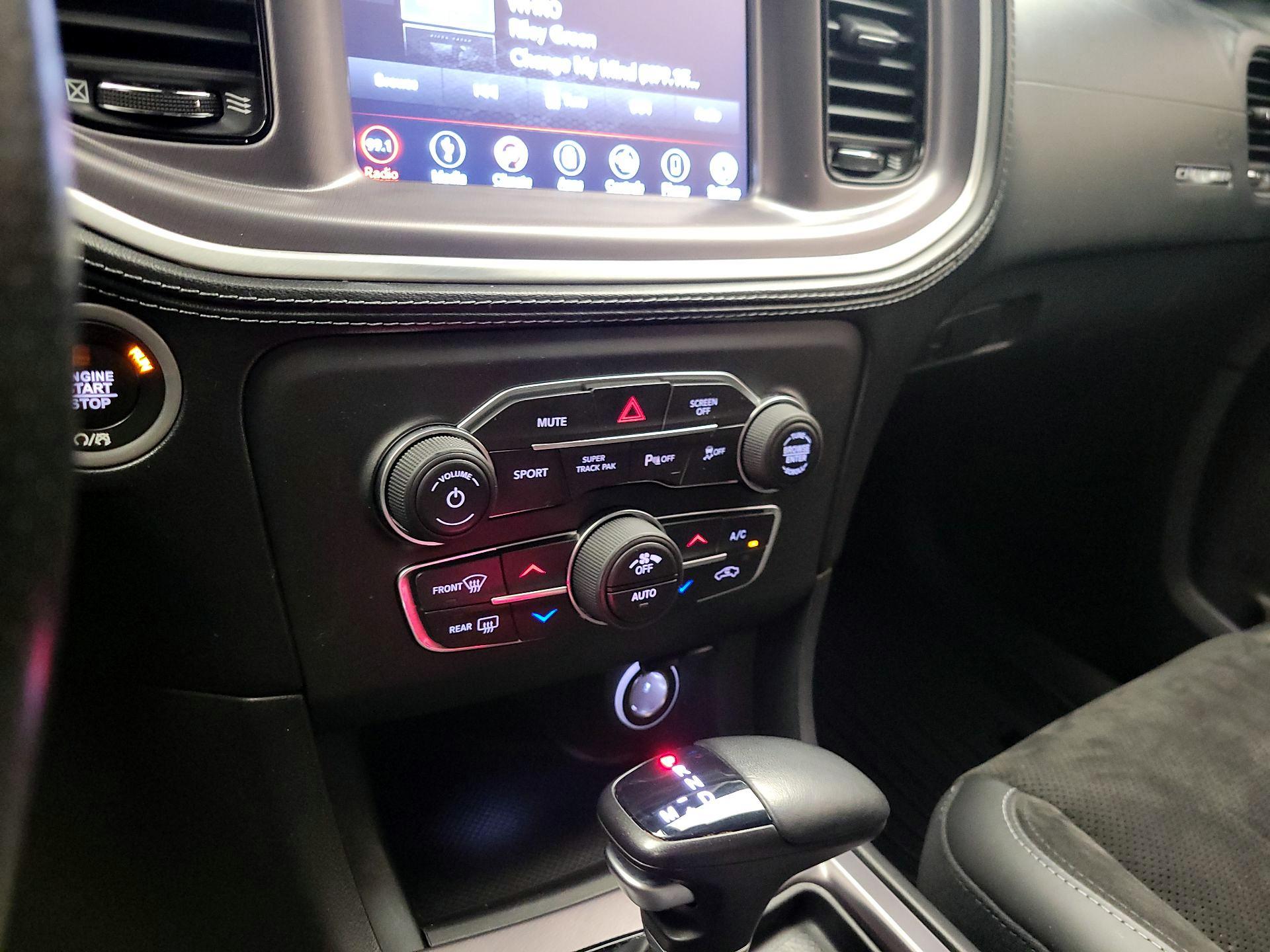 Thumbnail: 2019 Dodge Charger - 16