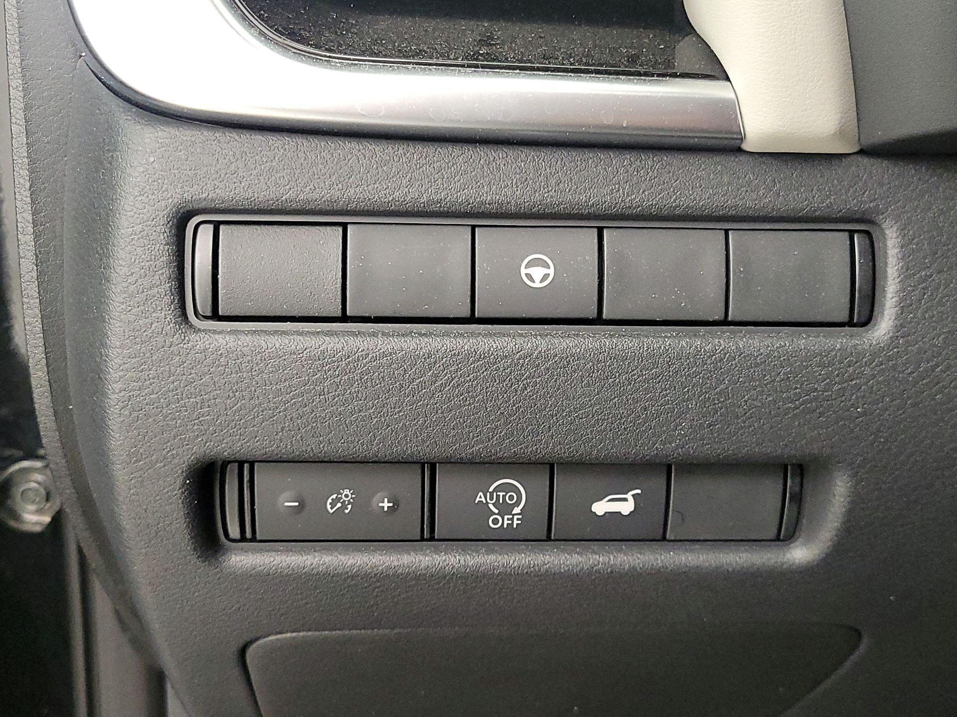 Thumbnail: 2023 Nissan Rogue - 13