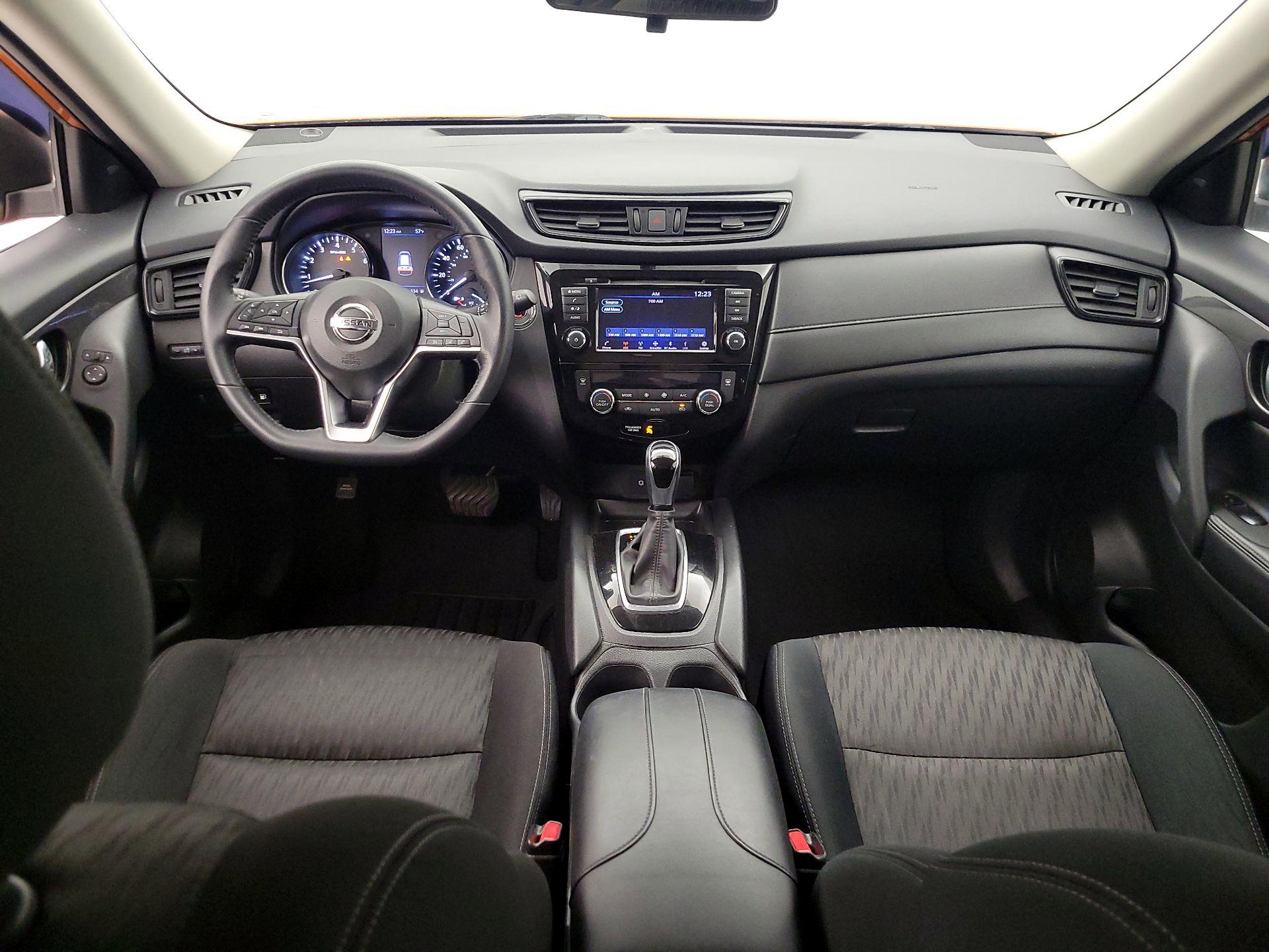 Thumbnail: 2018 Nissan Rogue - 9