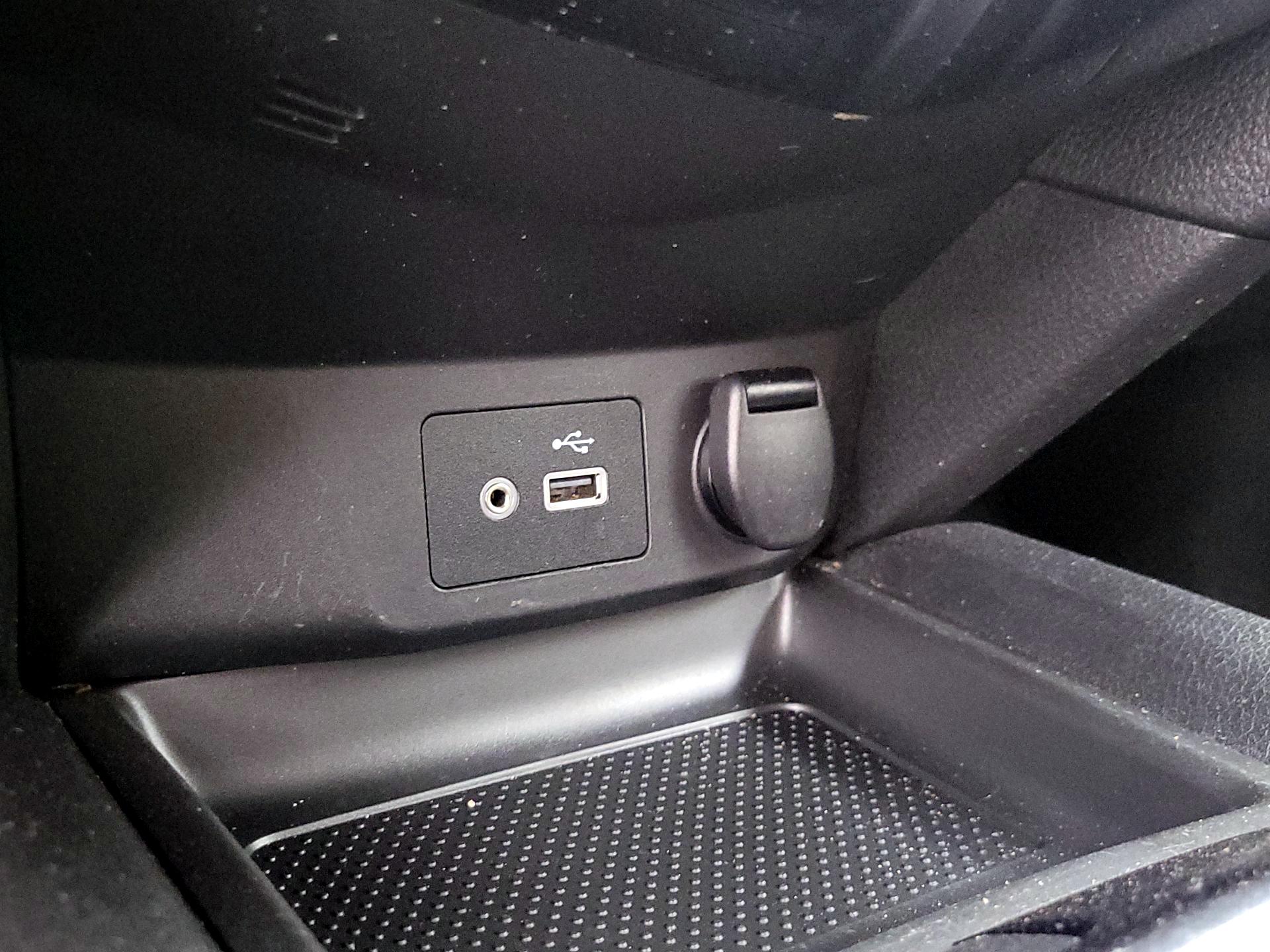 Thumbnail: 2018 Nissan Rogue - 18