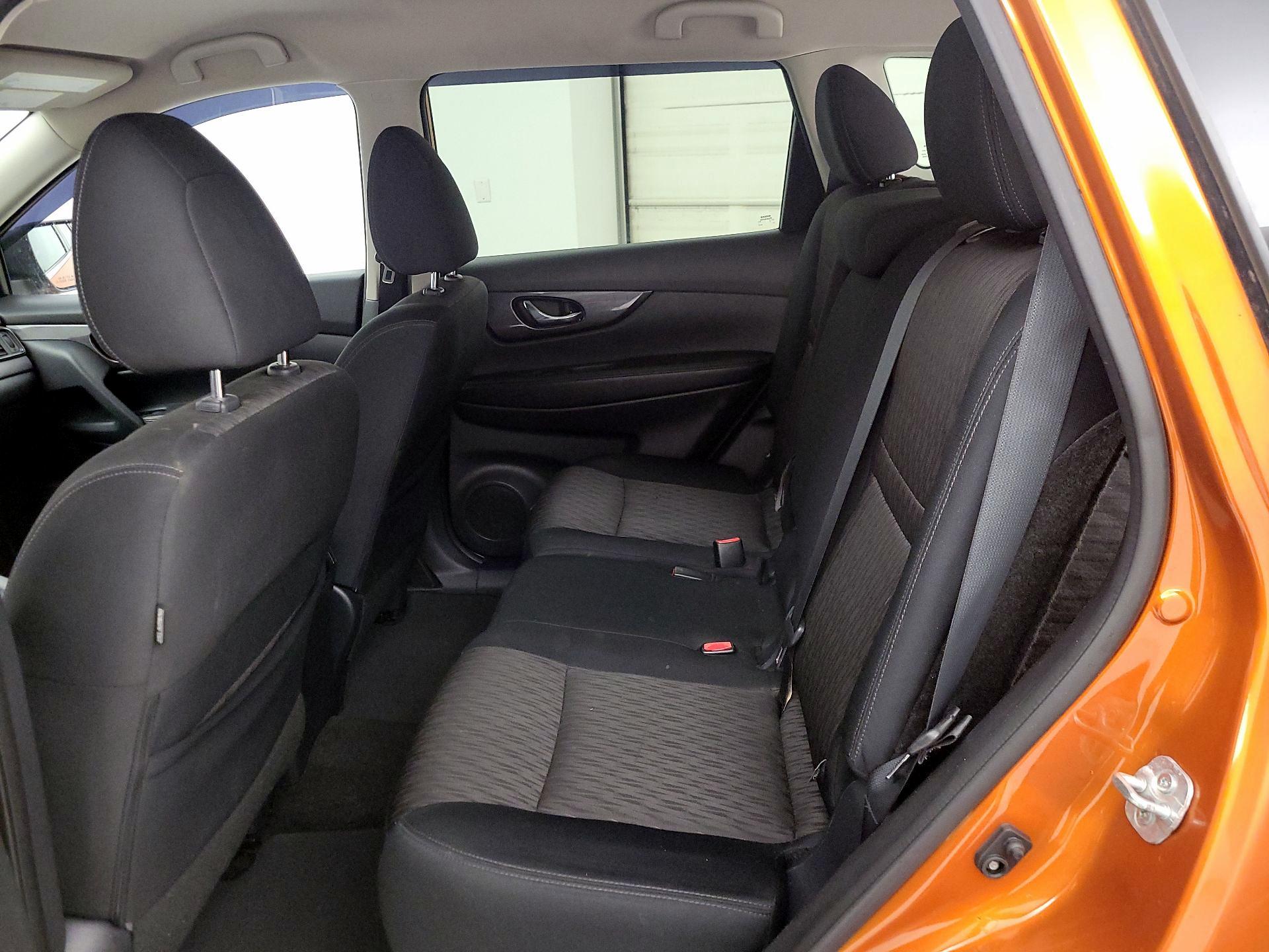 Thumbnail: 2018 Nissan Rogue - 19