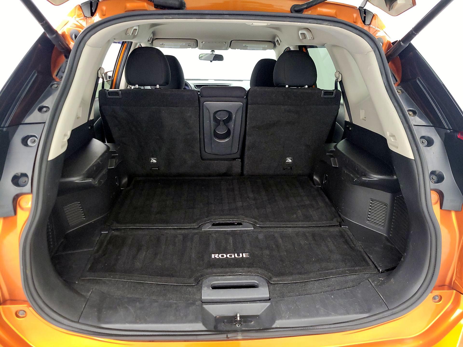 Thumbnail: 2018 Nissan Rogue - 20