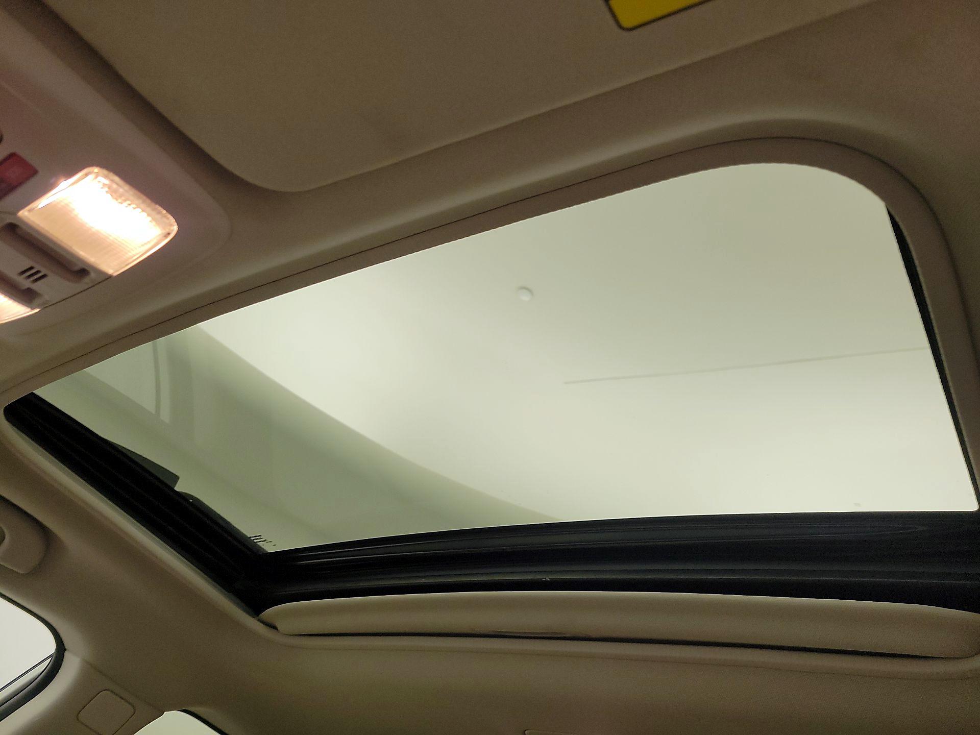 Thumbnail: 2017 Subaru Outback - 20