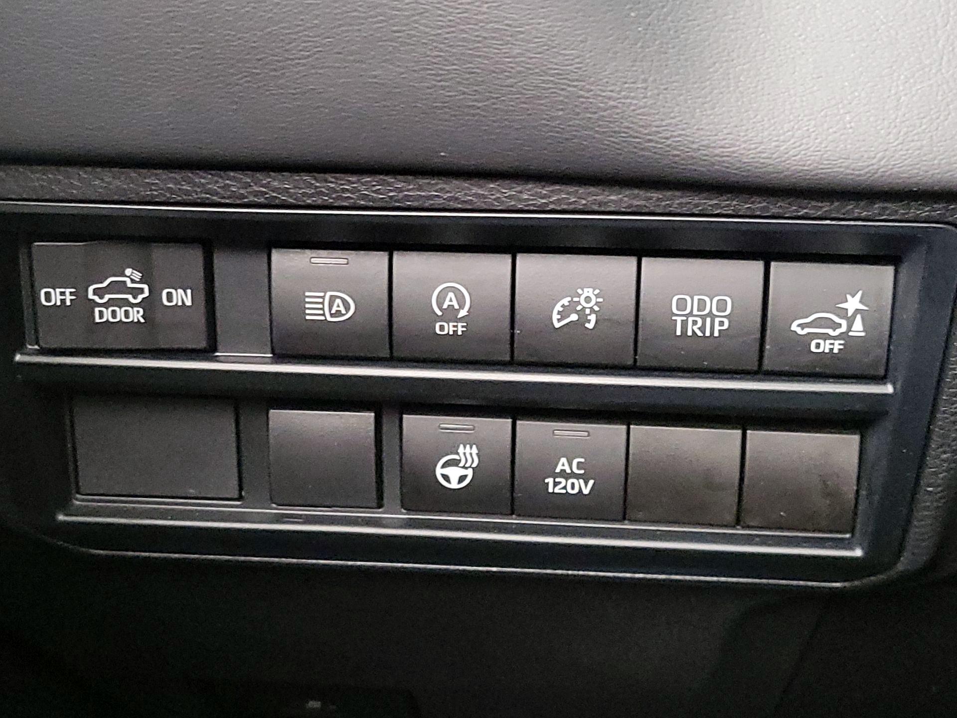 Thumbnail: 2023 Toyota Tundra - 13