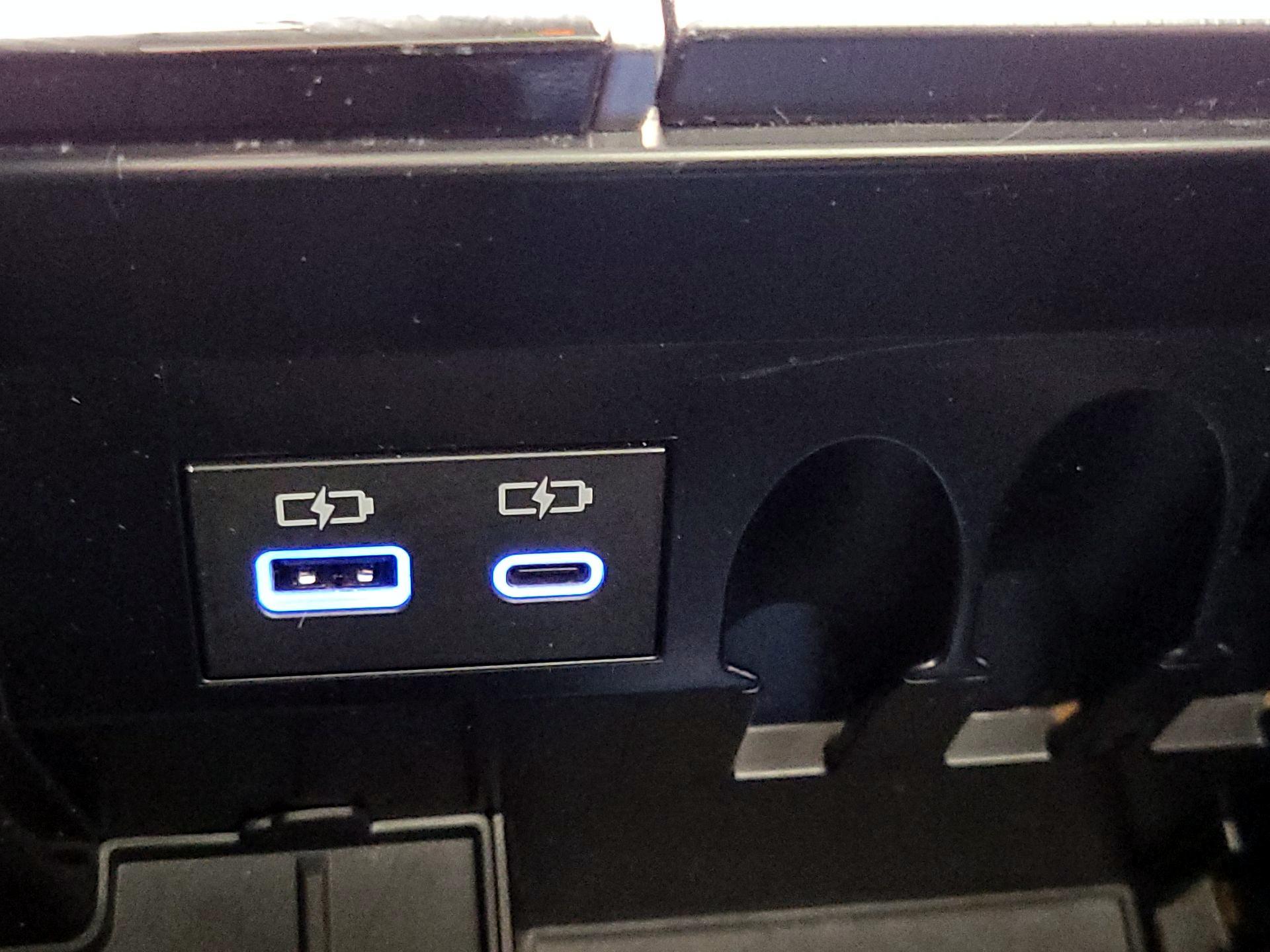 Thumbnail: 2023 Toyota Tundra - 18