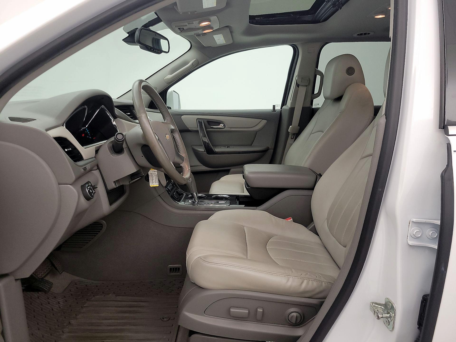 Thumbnail: 2016 Chevrolet Traverse - 11