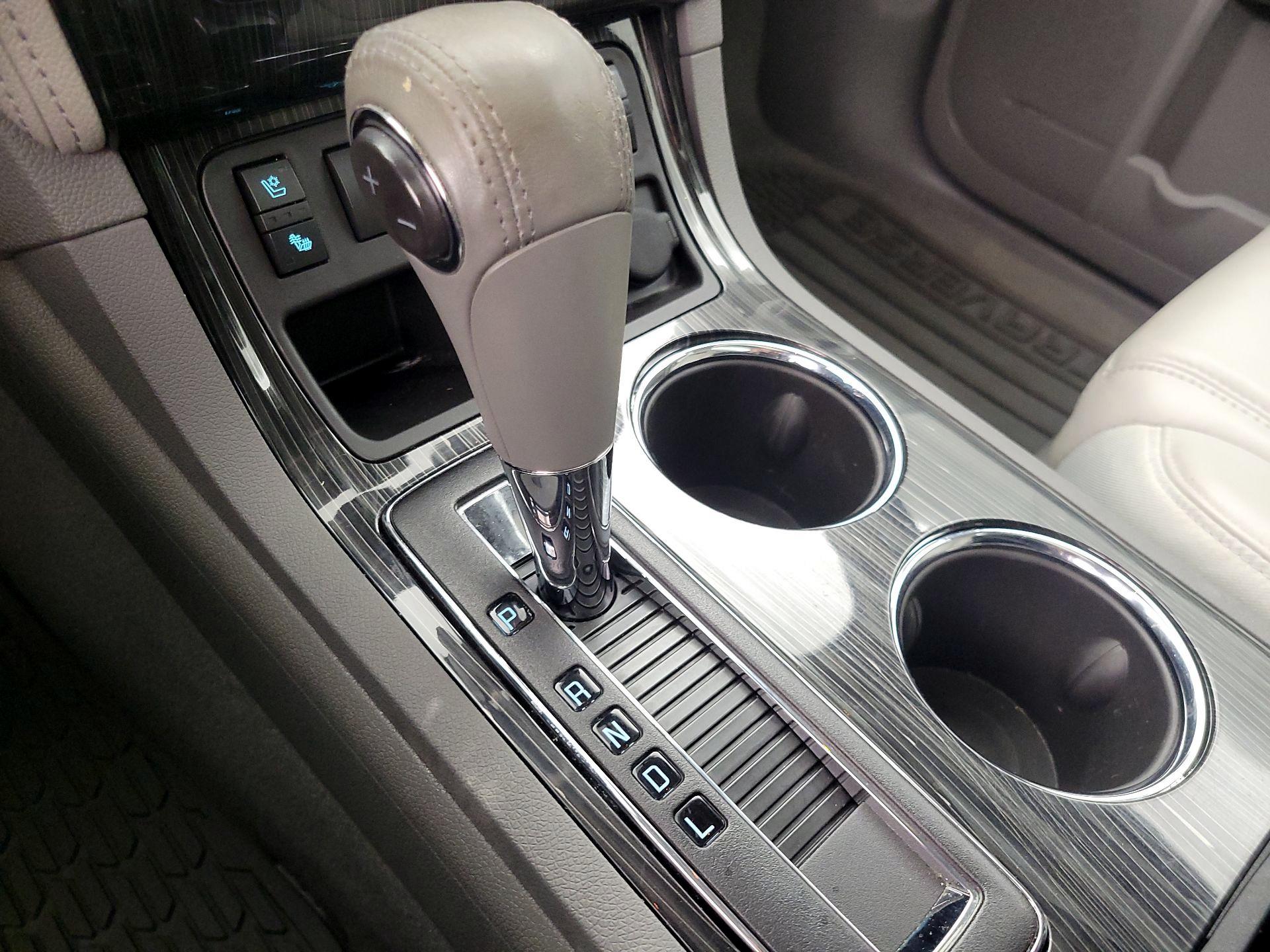 Thumbnail: 2016 Chevrolet Traverse - 17