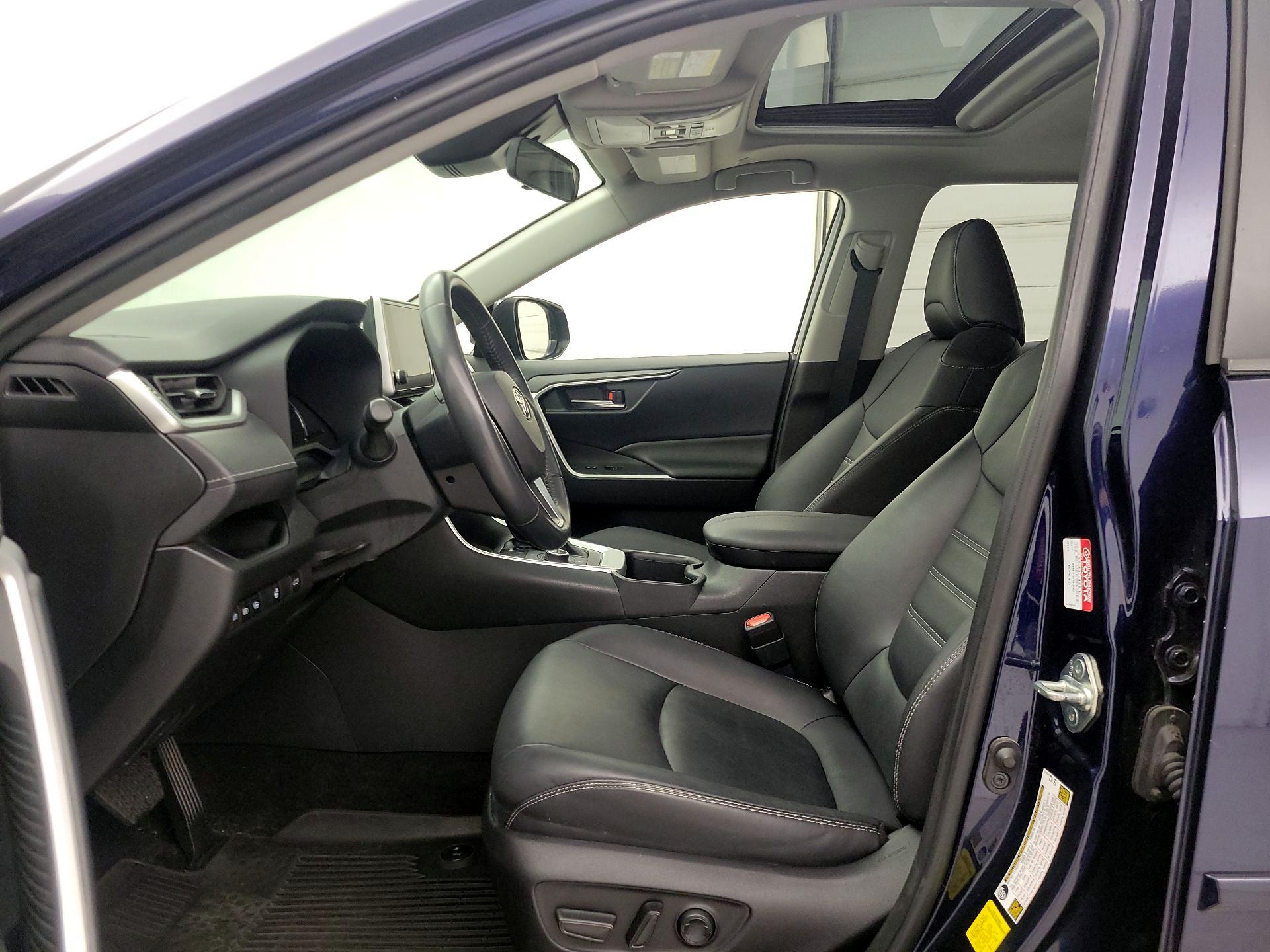 Thumbnail: 2023 Toyota RAV4 - 11