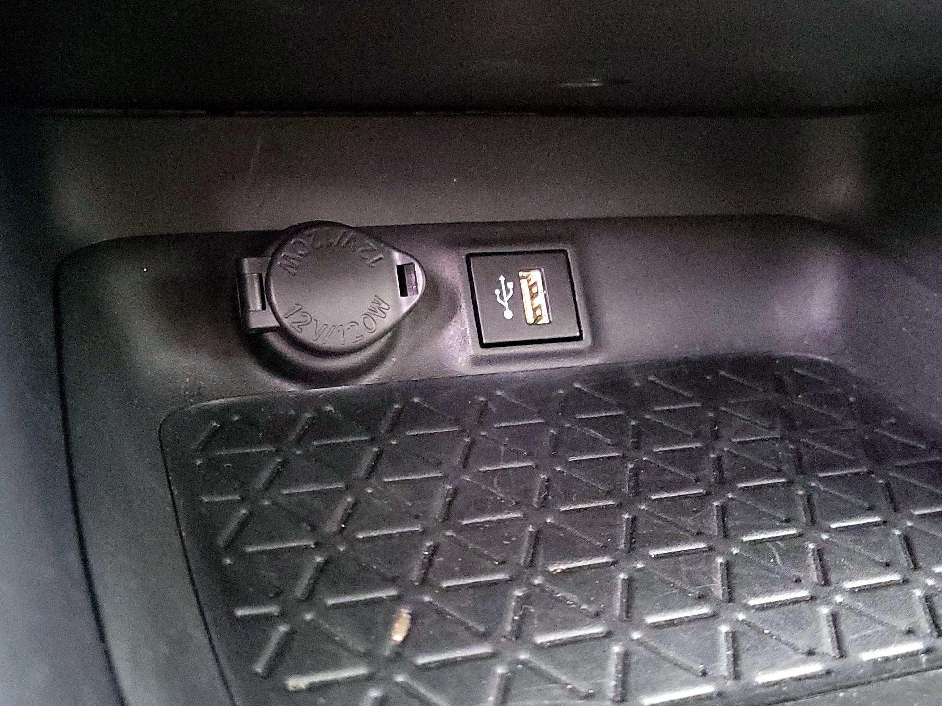 Thumbnail: 2023 Toyota RAV4 - 18