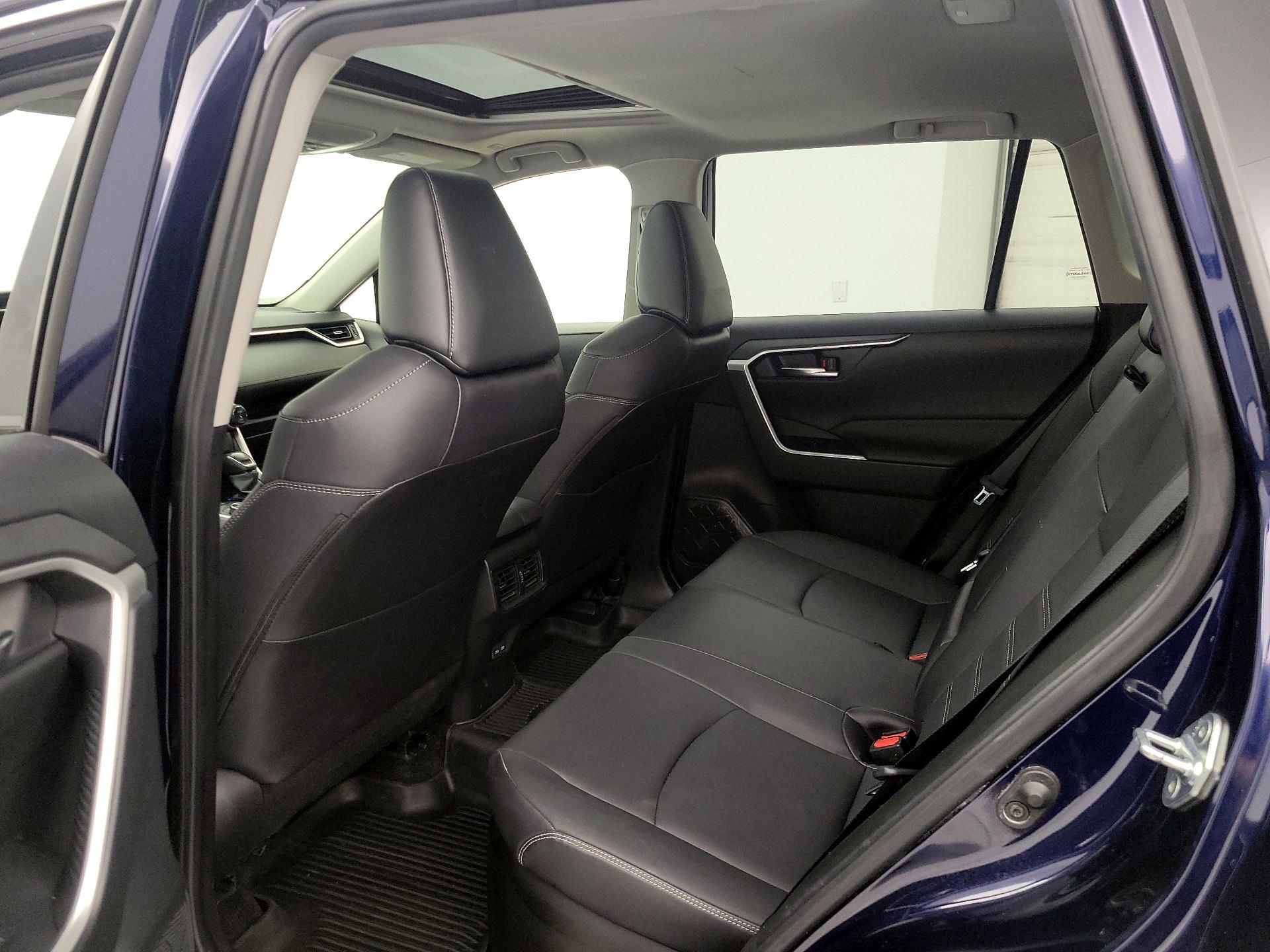 Thumbnail: 2023 Toyota RAV4 - 20