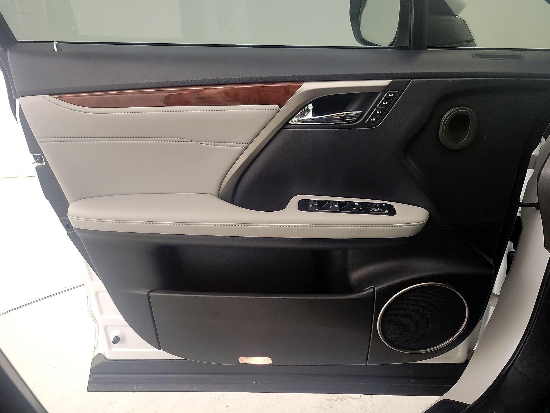 Thumbnail: 2019 Lexus RX - 12