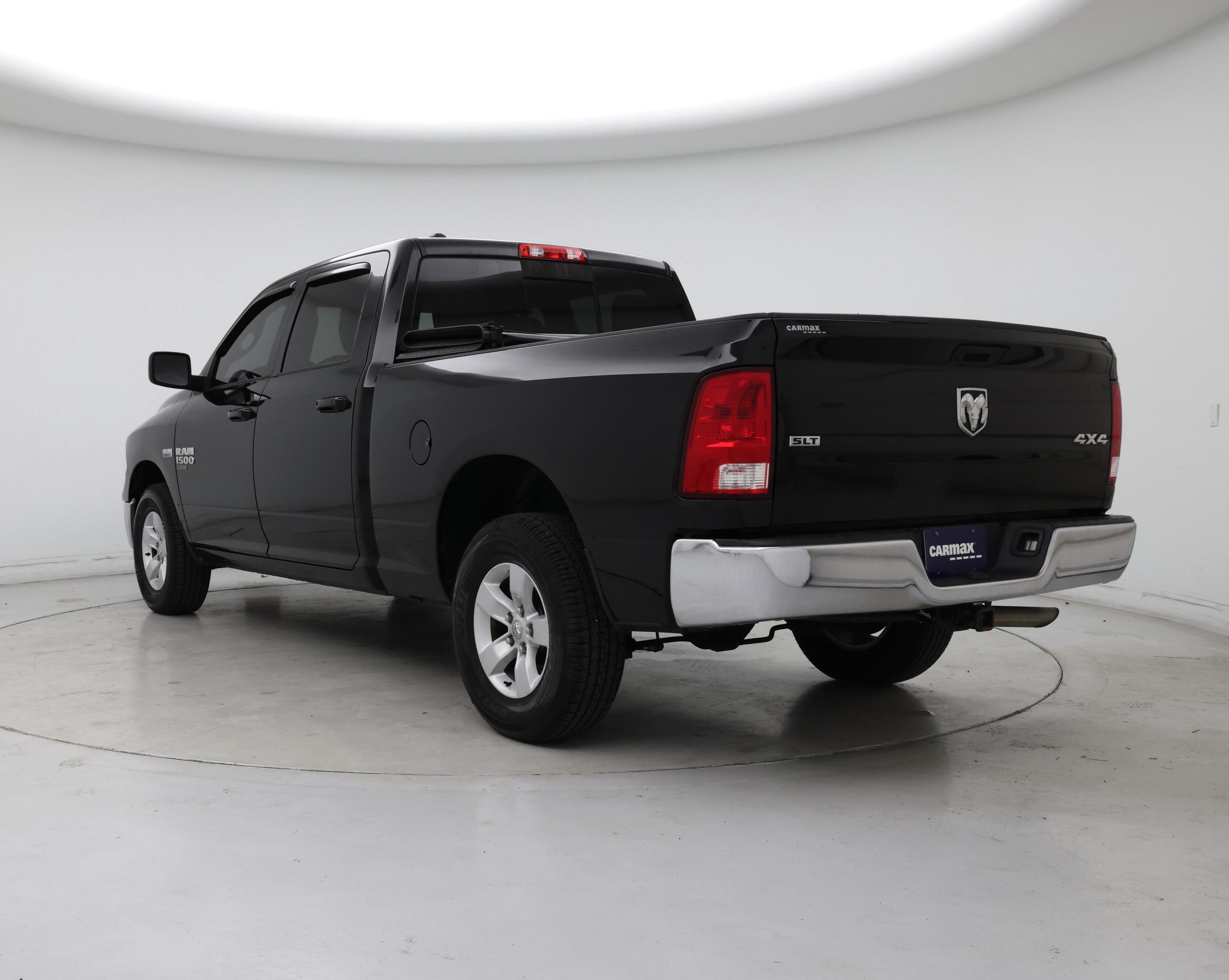 Thumbnail: 2019 RAM 1500 Classic - 2