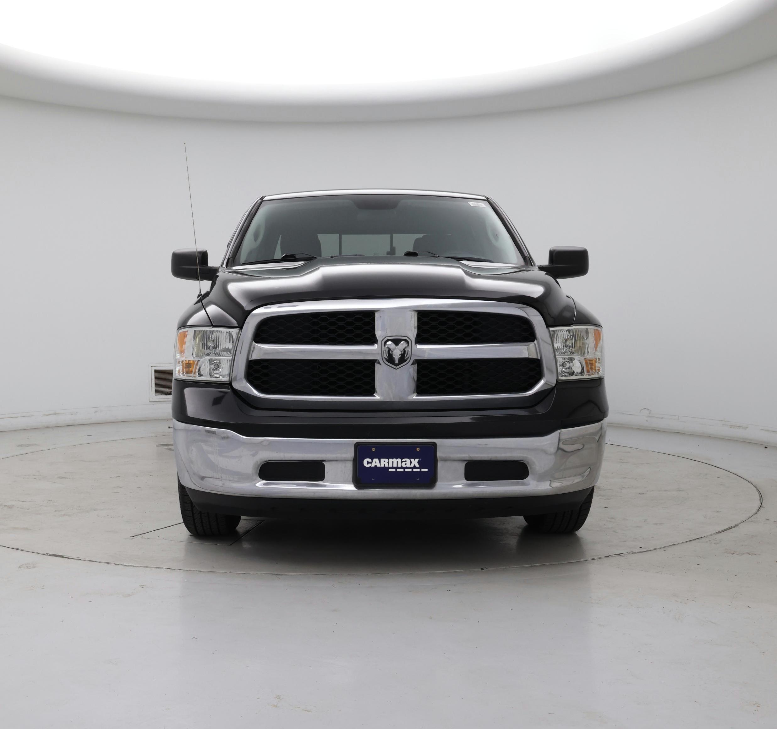Thumbnail: 2019 RAM 1500 Classic - 5