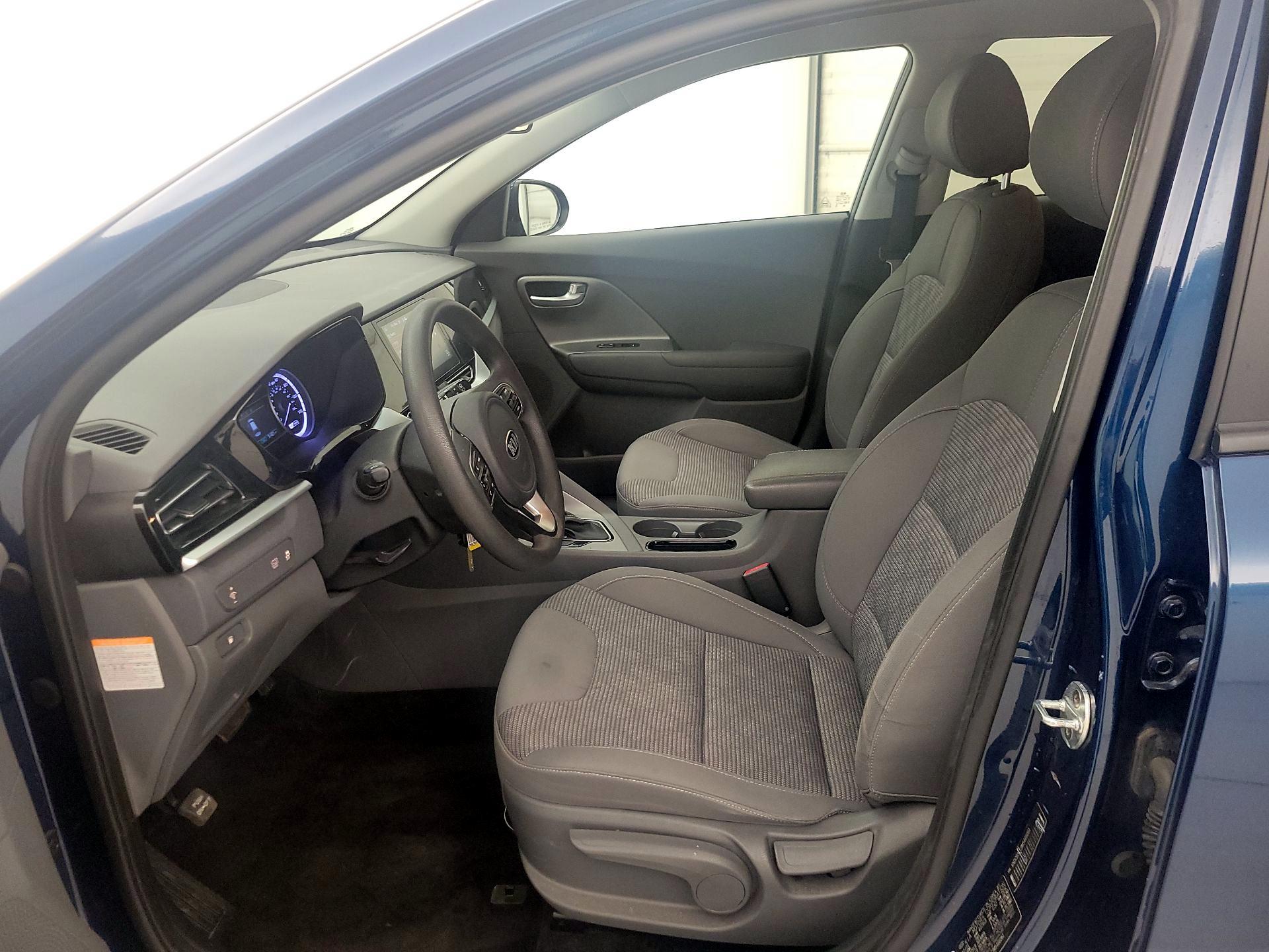 Thumbnail: 2021 Kia Niro - 11