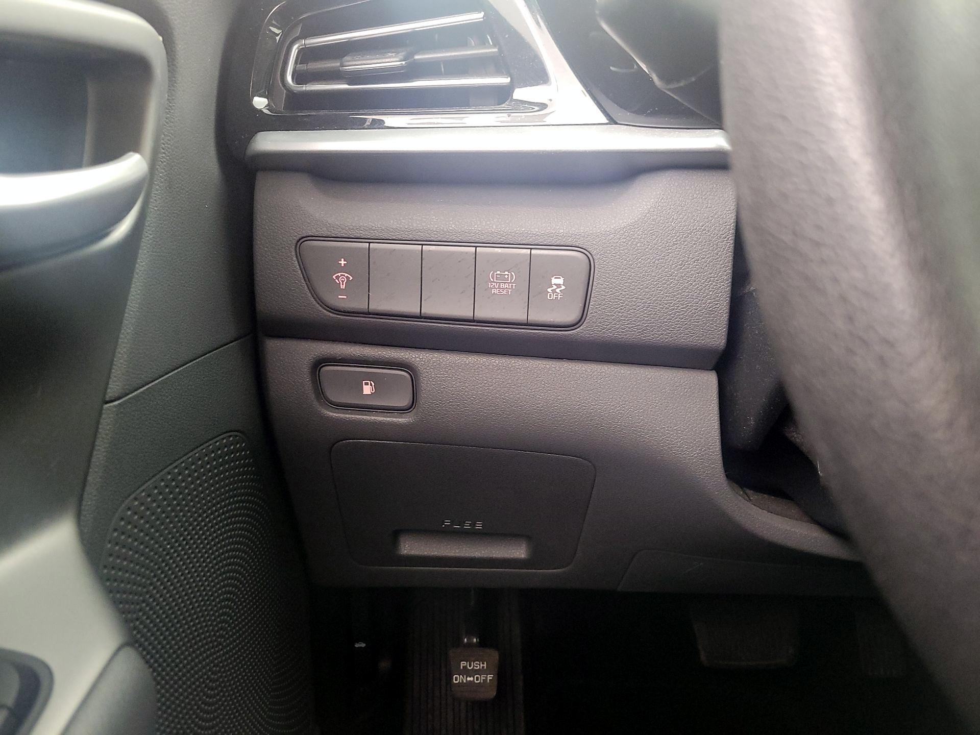 Thumbnail: 2021 Kia Niro - 13