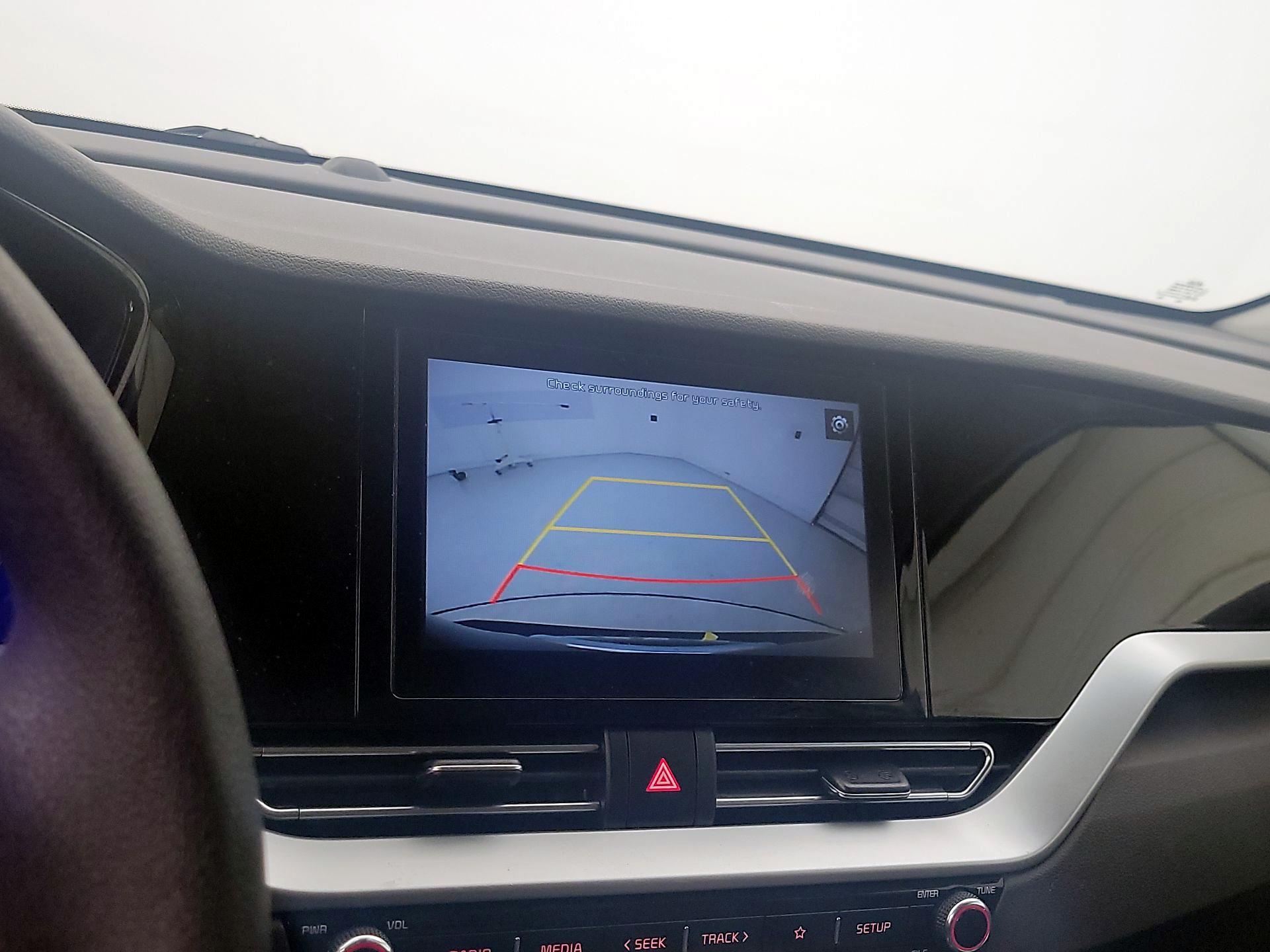 Thumbnail: 2021 Kia Niro - 14