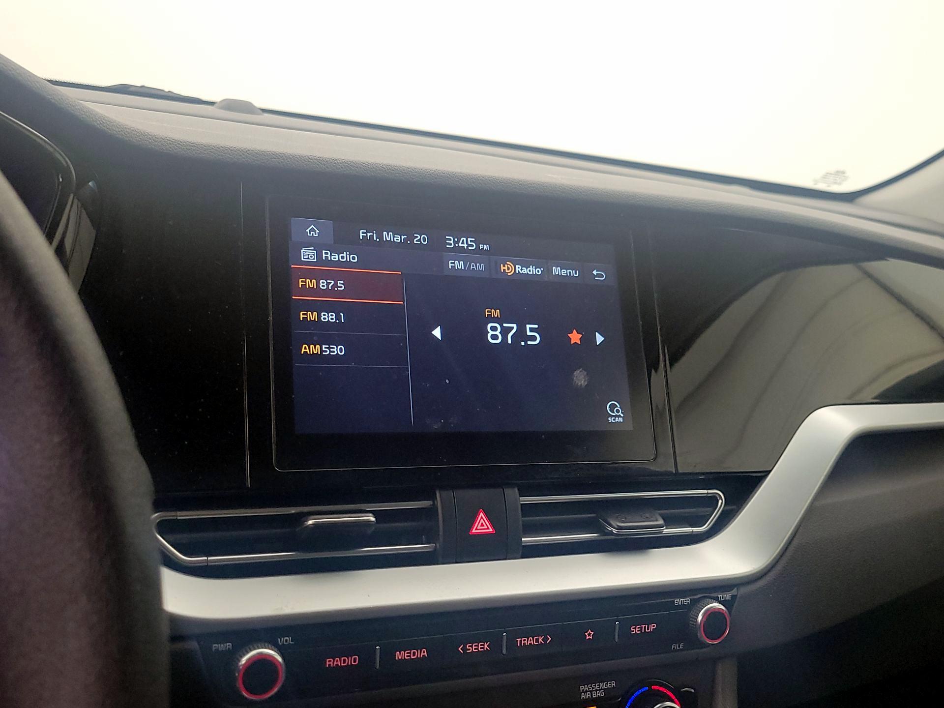 Thumbnail: 2021 Kia Niro - 15