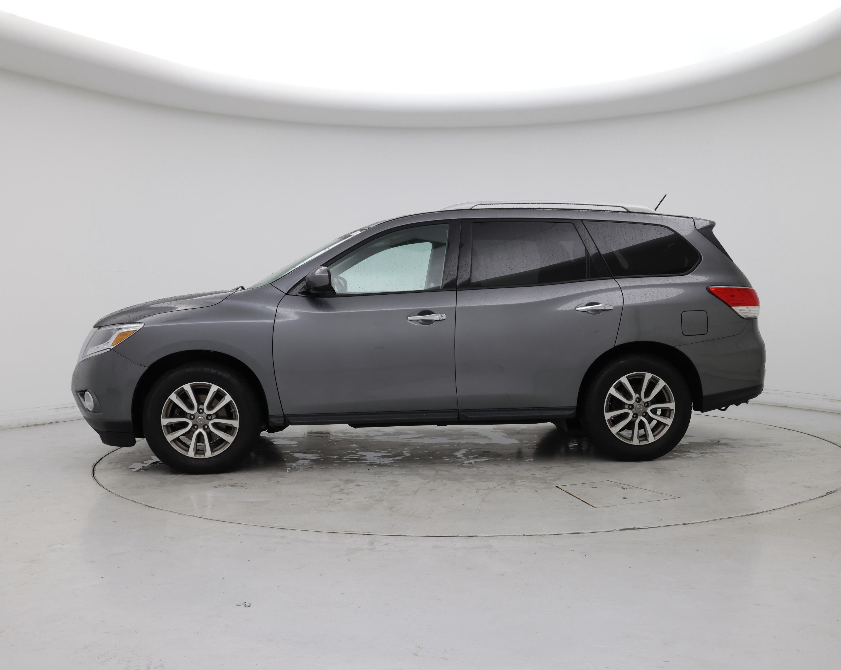 Thumbnail: 2015 Nissan Pathfinder - 3