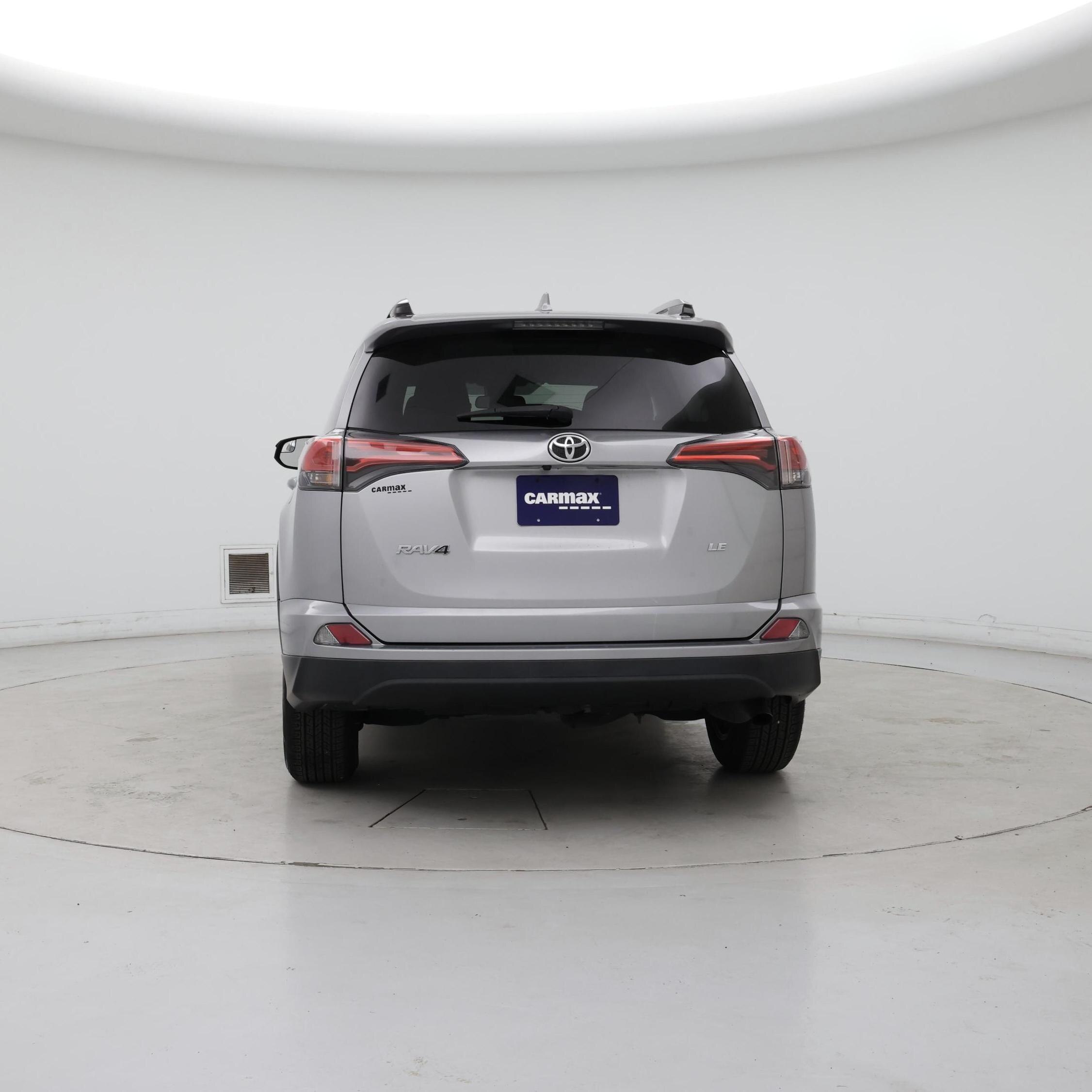 Thumbnail: 2018 Toyota RAV4 - 6