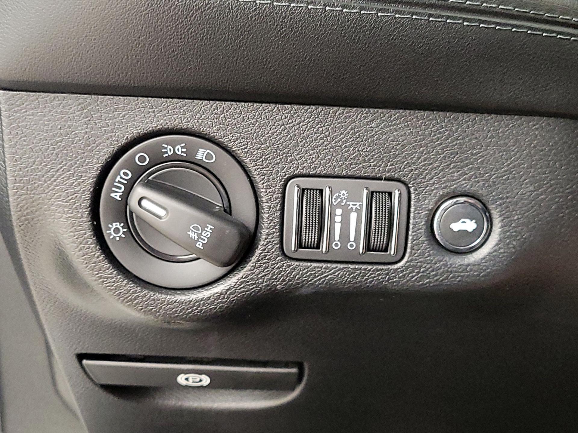 Thumbnail: 2020 Dodge Challenger - 13