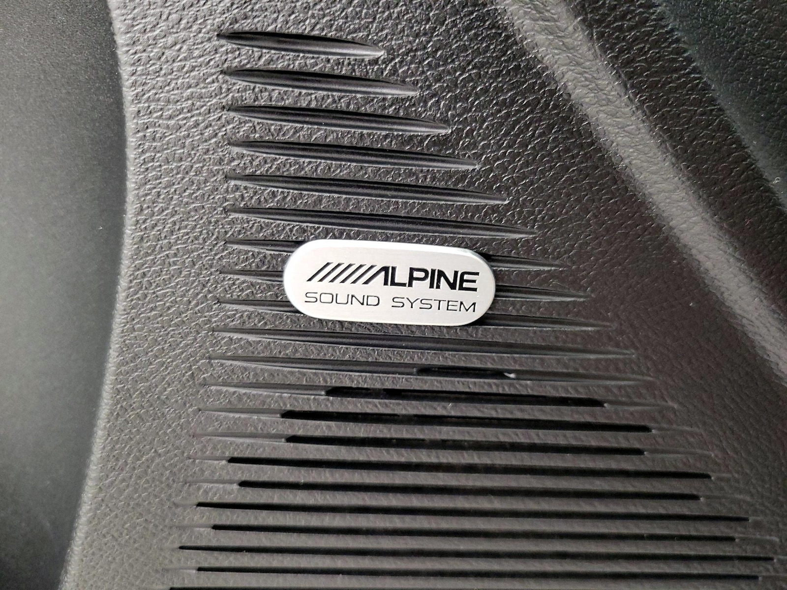 2020 Dodge Challenger R/T - Photo 25