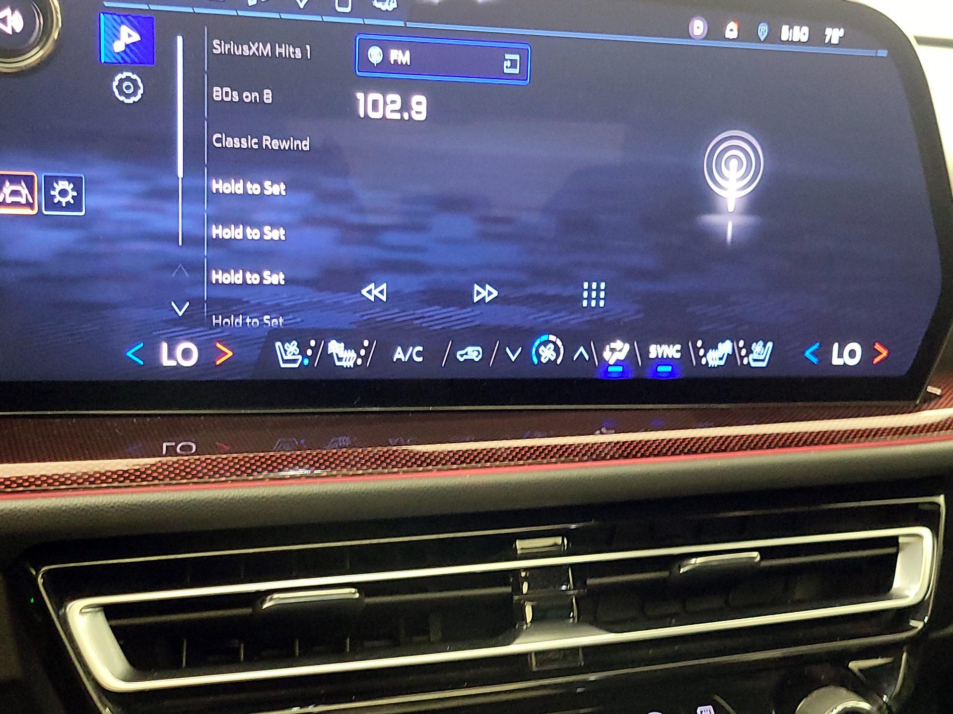 Thumbnail: 2024 Chevrolet Traverse - 14