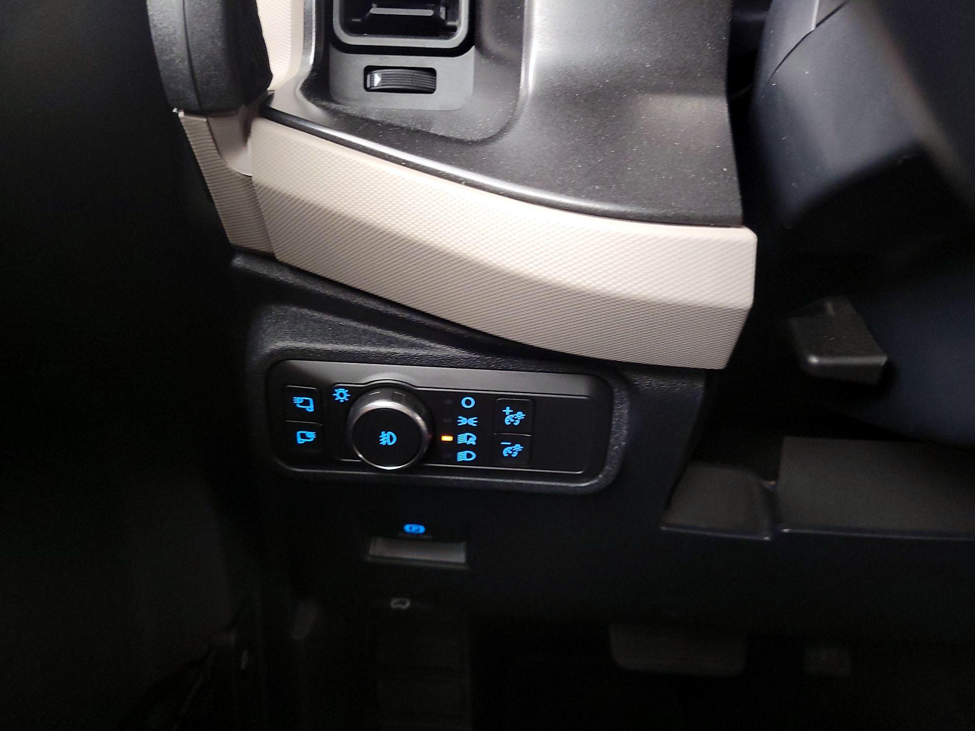 Thumbnail: 2021 Ford Bronco - 13