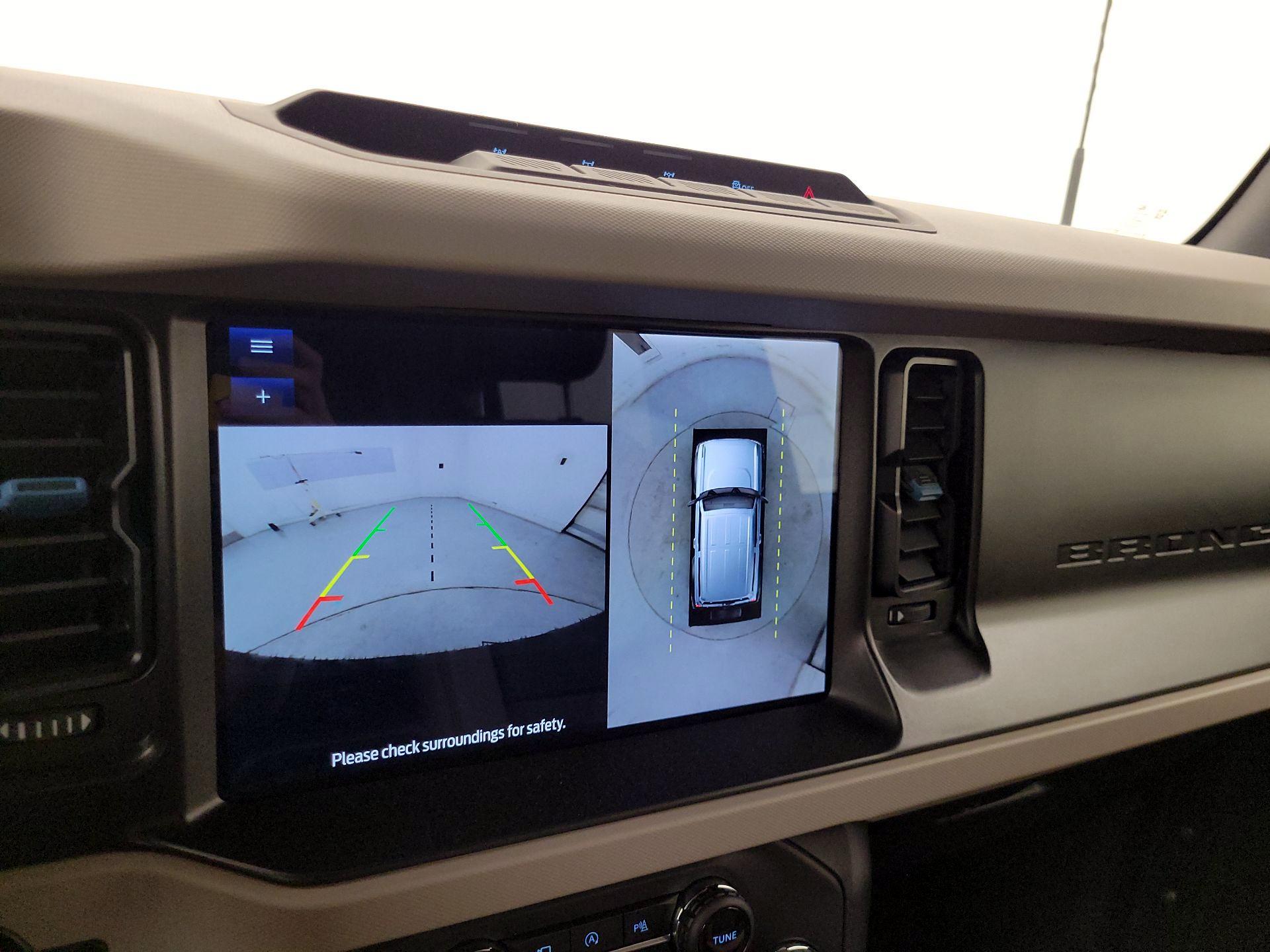 Thumbnail: 2021 Ford Bronco - 15