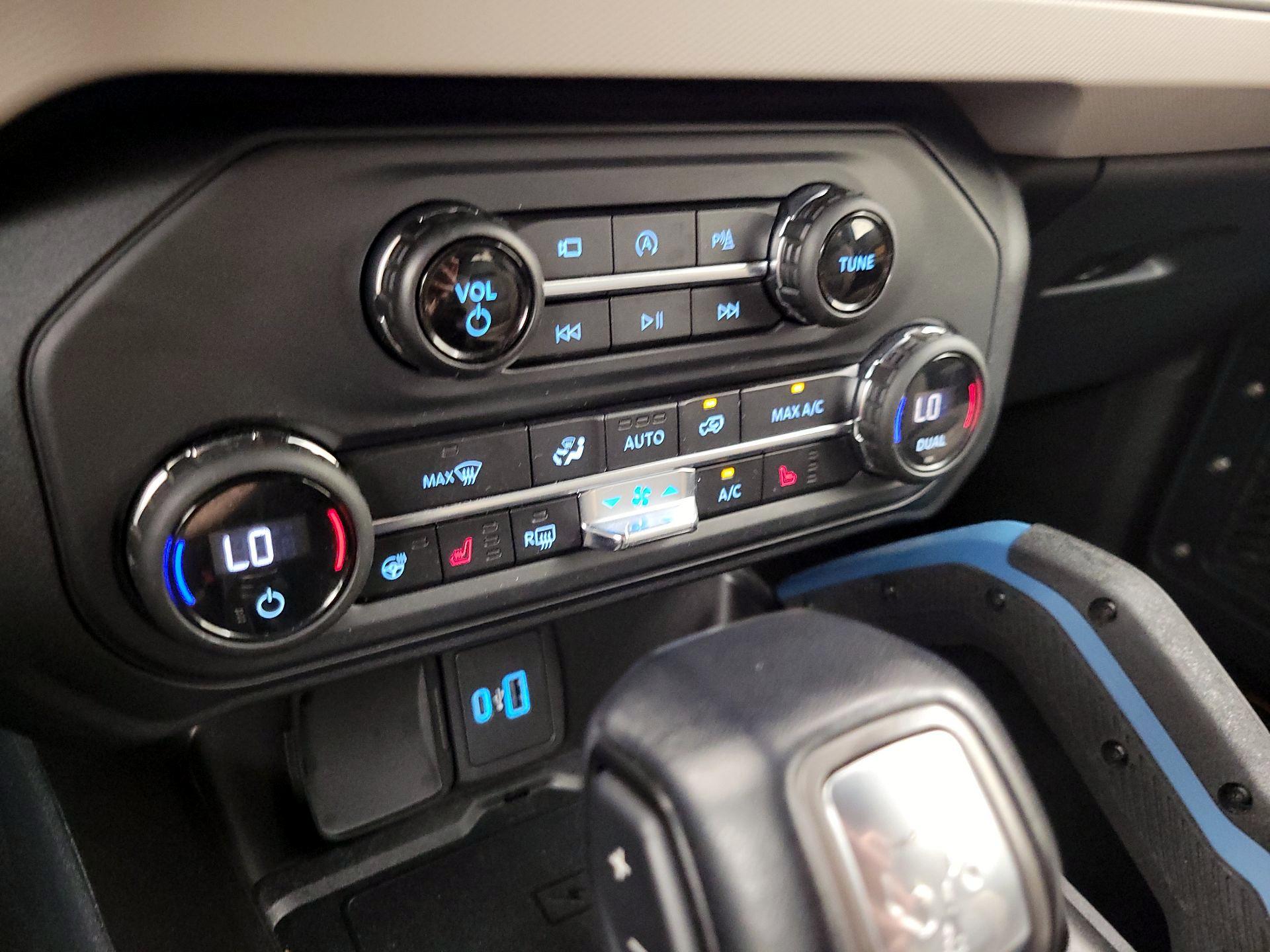 Thumbnail: 2021 Ford Bronco - 17