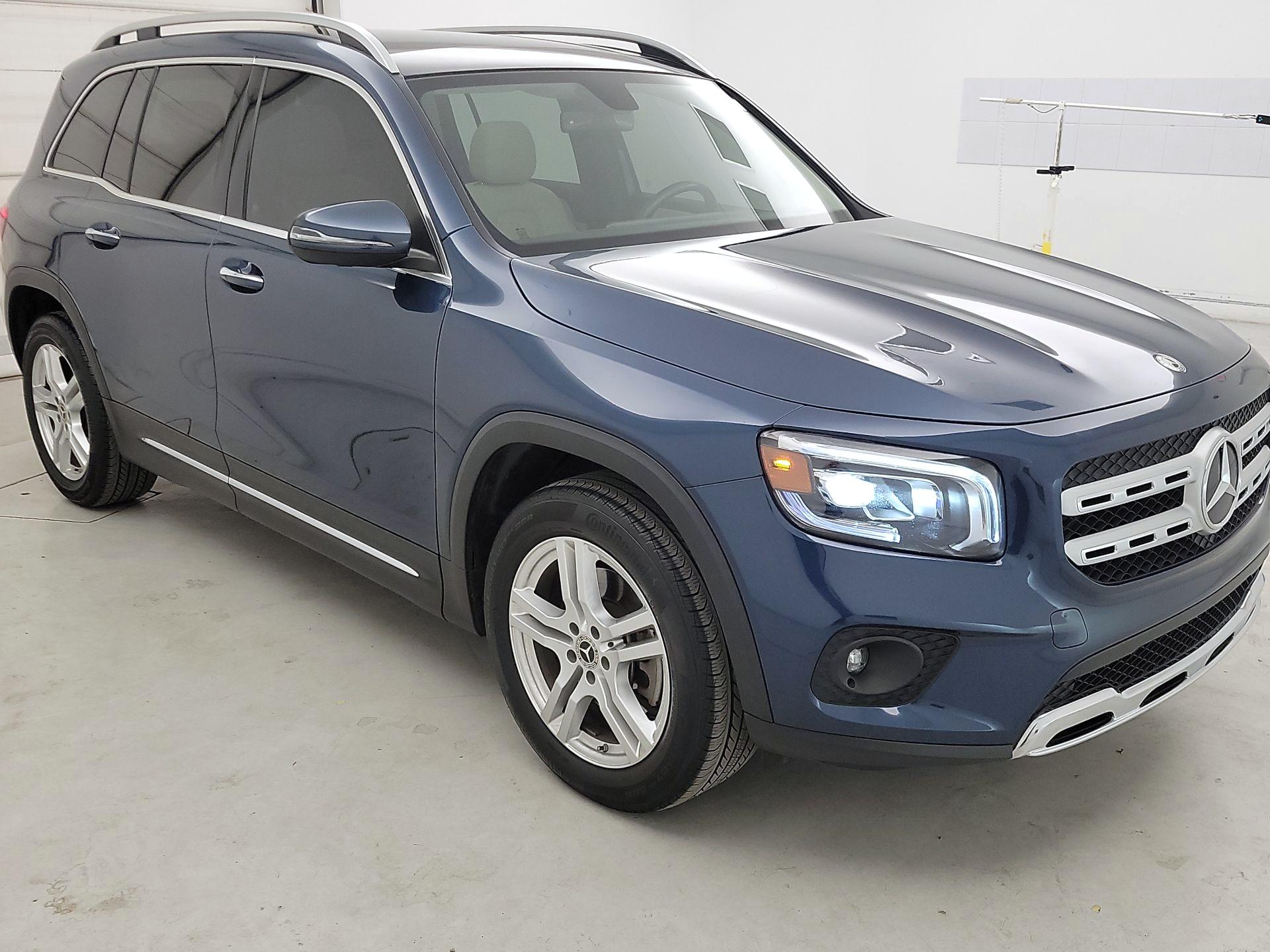 Thumbnail: 2020 Mercedes-Benz GLB - 1