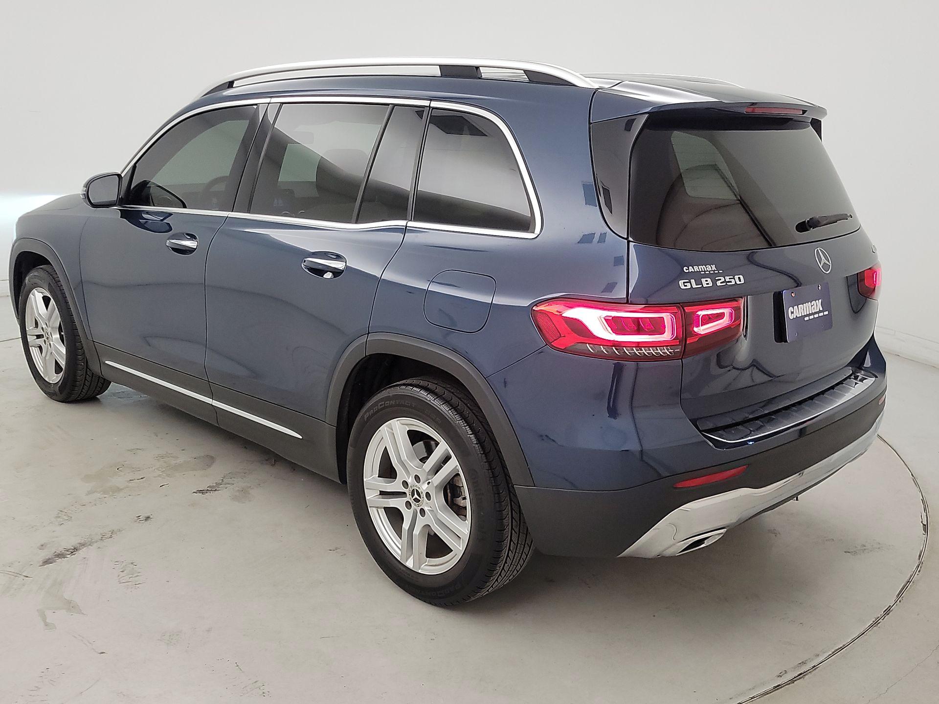 Thumbnail: 2020 Mercedes-Benz GLB - 7