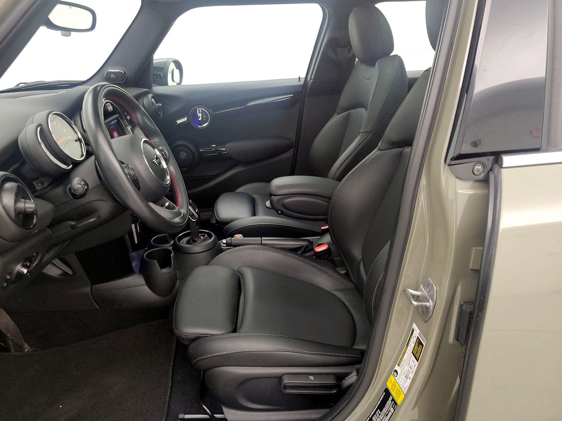 Thumbnail: 2020 MINI Cooper Hardtop - 11