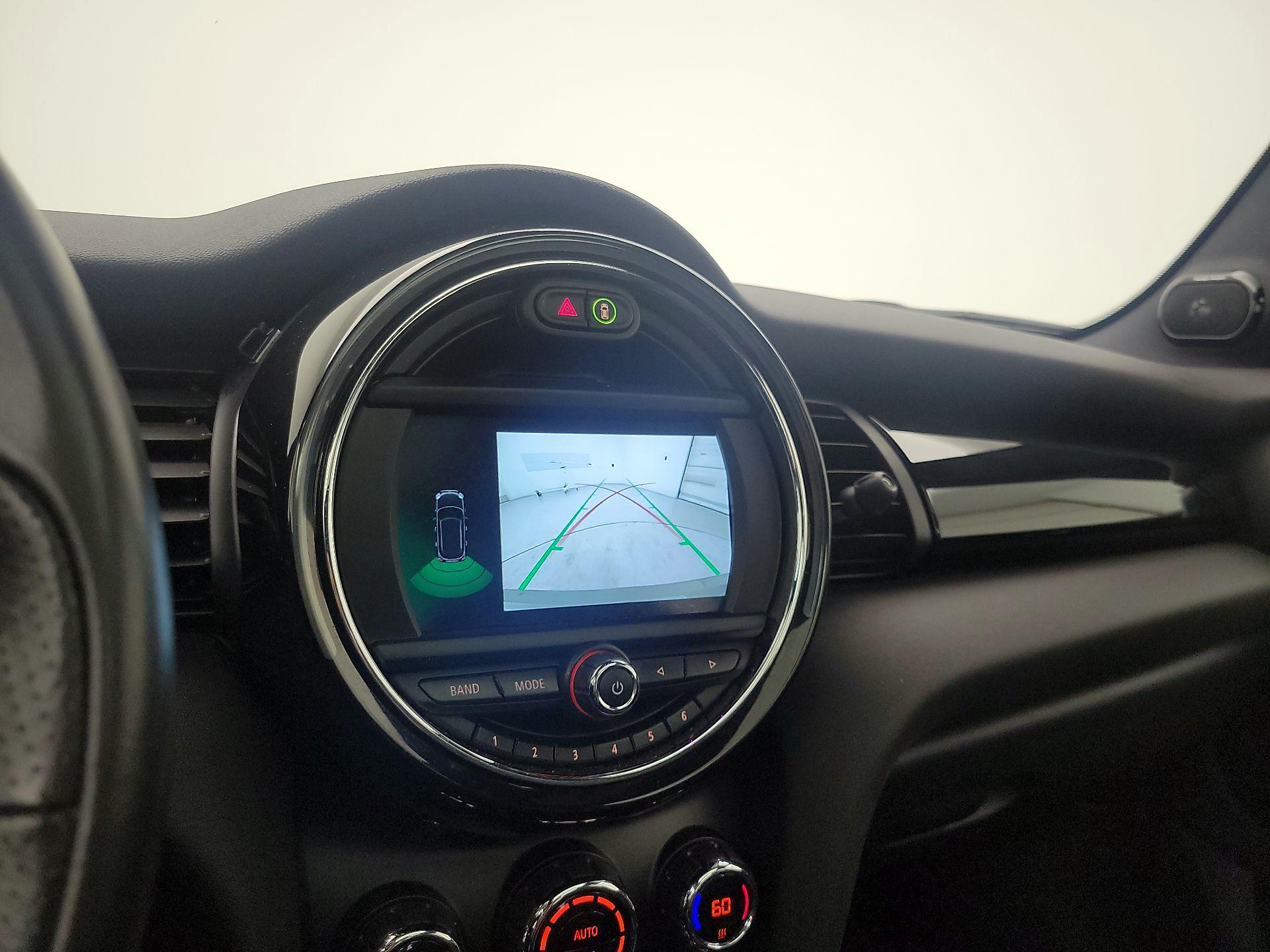 Thumbnail: 2020 MINI Cooper Hardtop - 14