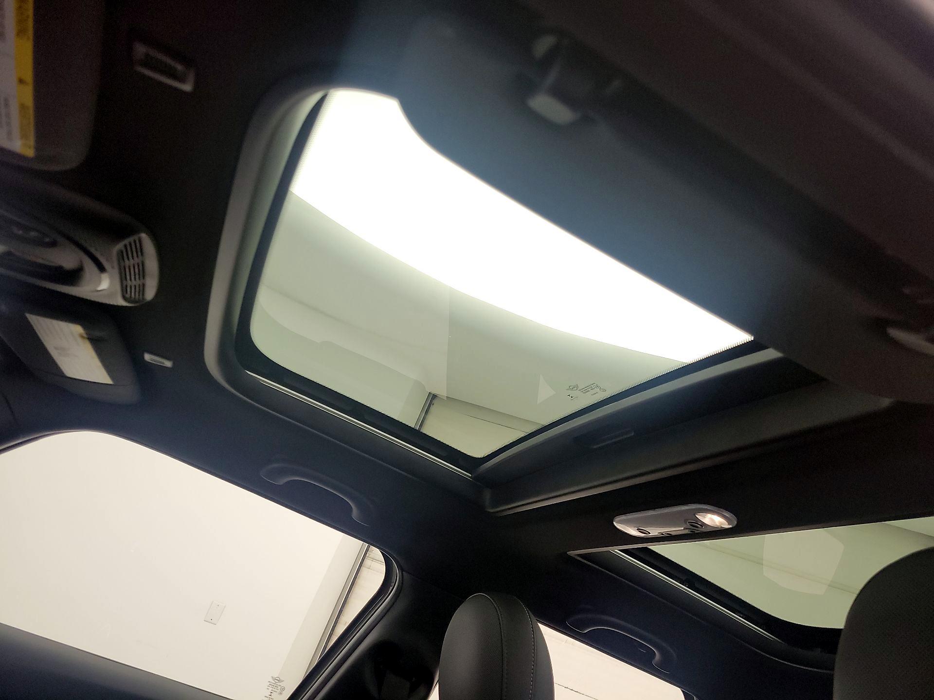 Thumbnail: 2020 MINI Cooper Hardtop - 19