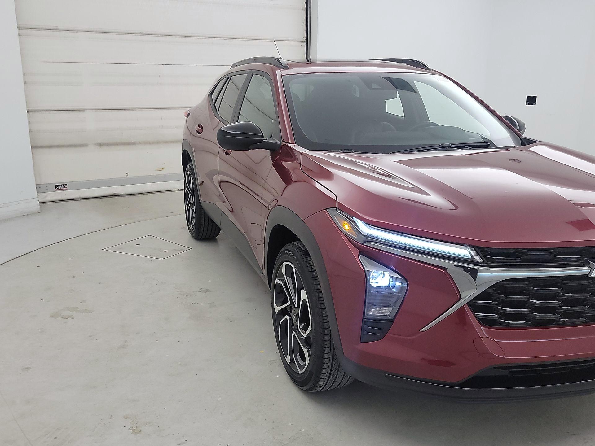 Thumbnail: 2024 Chevrolet Trax - 1