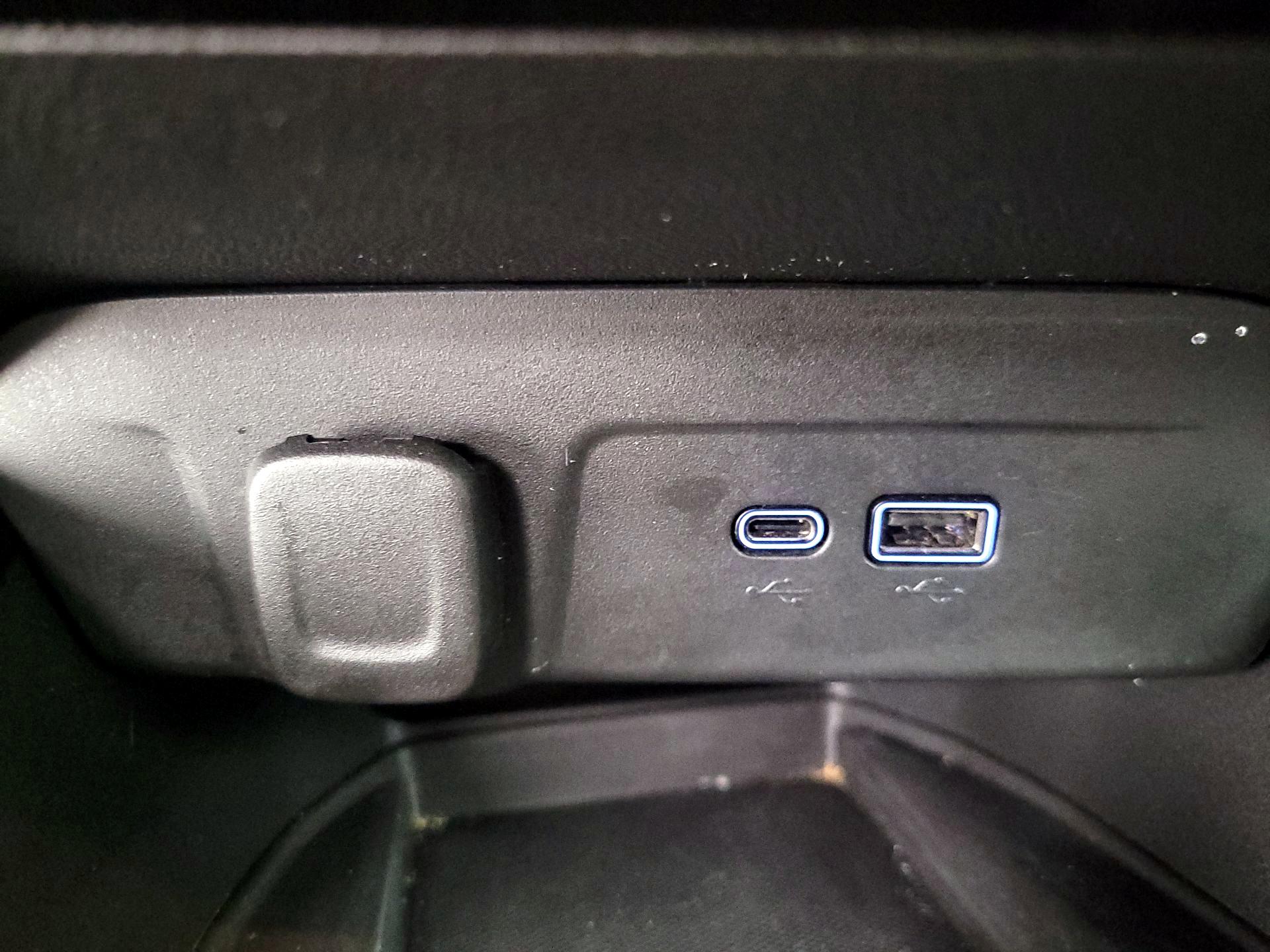 Thumbnail: 2024 Chevrolet Trax - 16