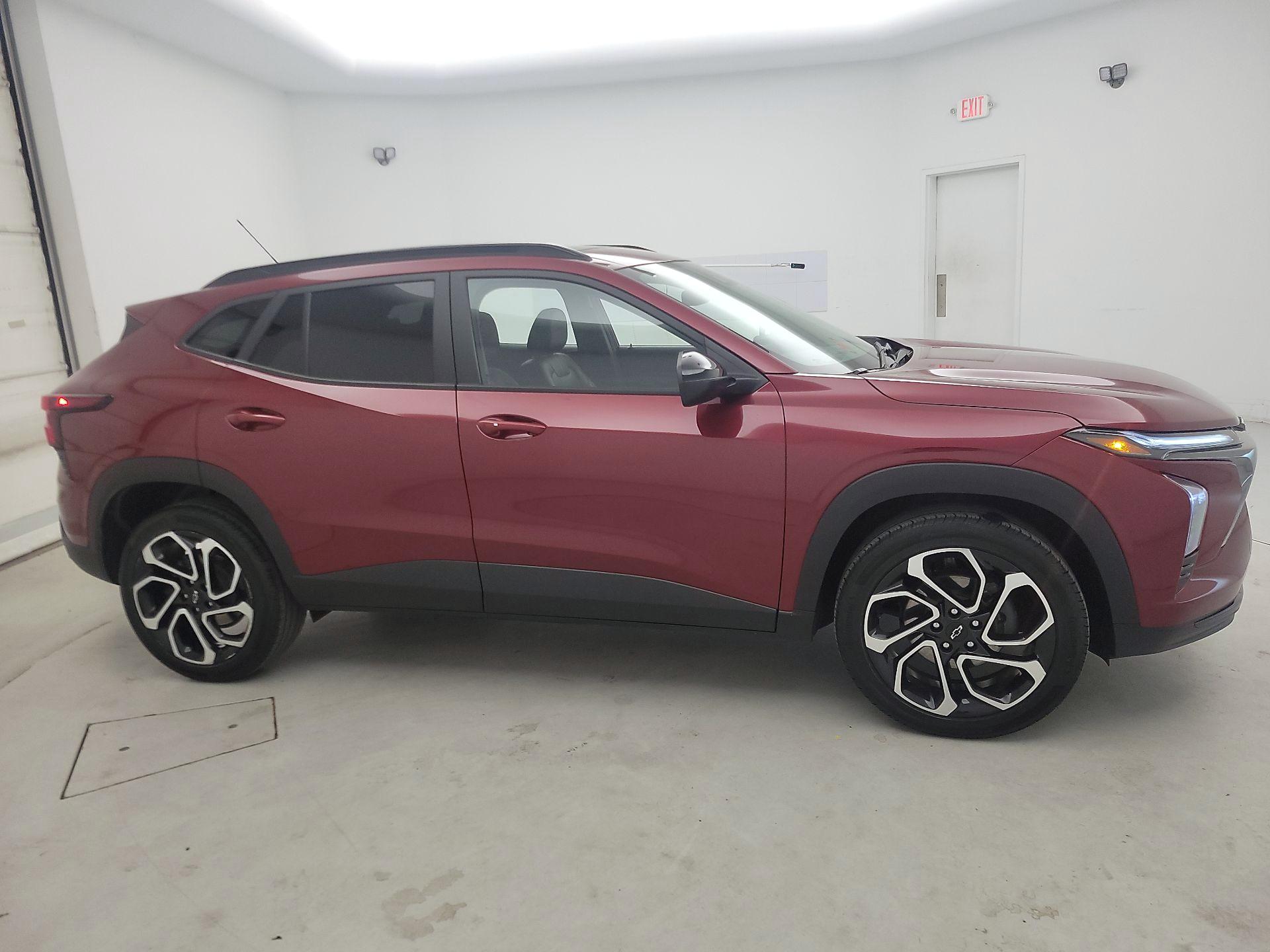 Thumbnail: 2024 Chevrolet Trax - 4