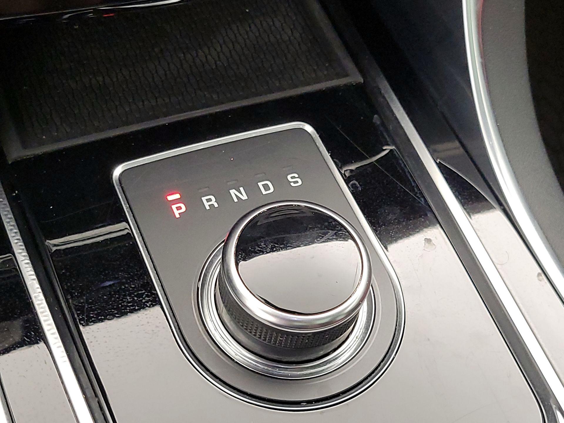 Thumbnail: 2018 Jaguar XE - 18