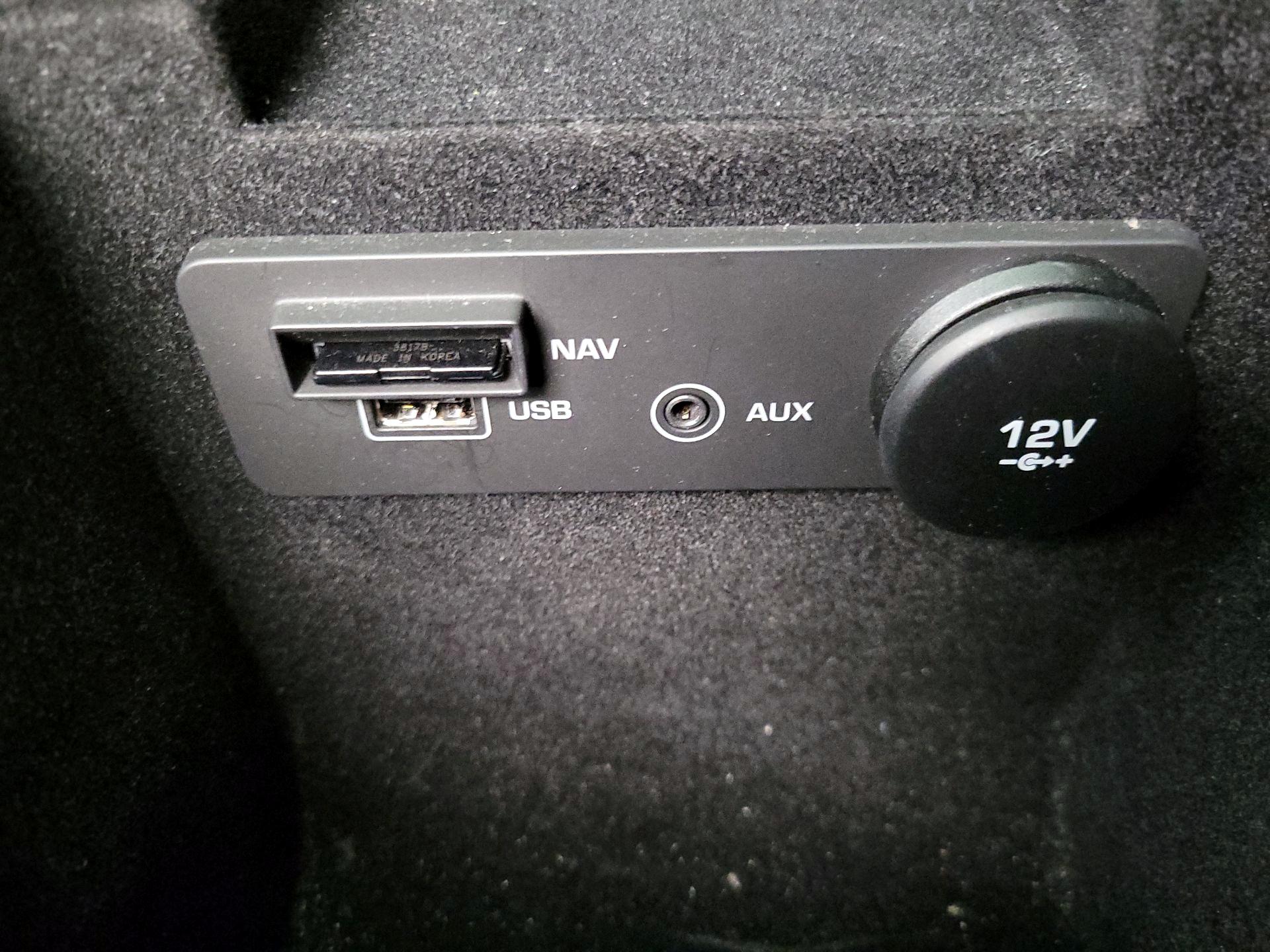 Thumbnail: 2018 Jaguar XE - 19