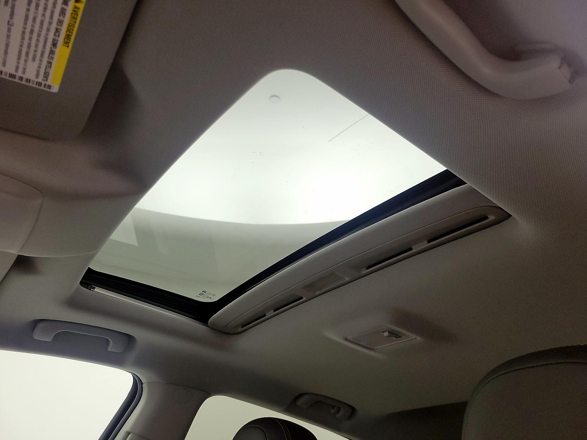 Thumbnail: 2020 Chevrolet Trax - 17