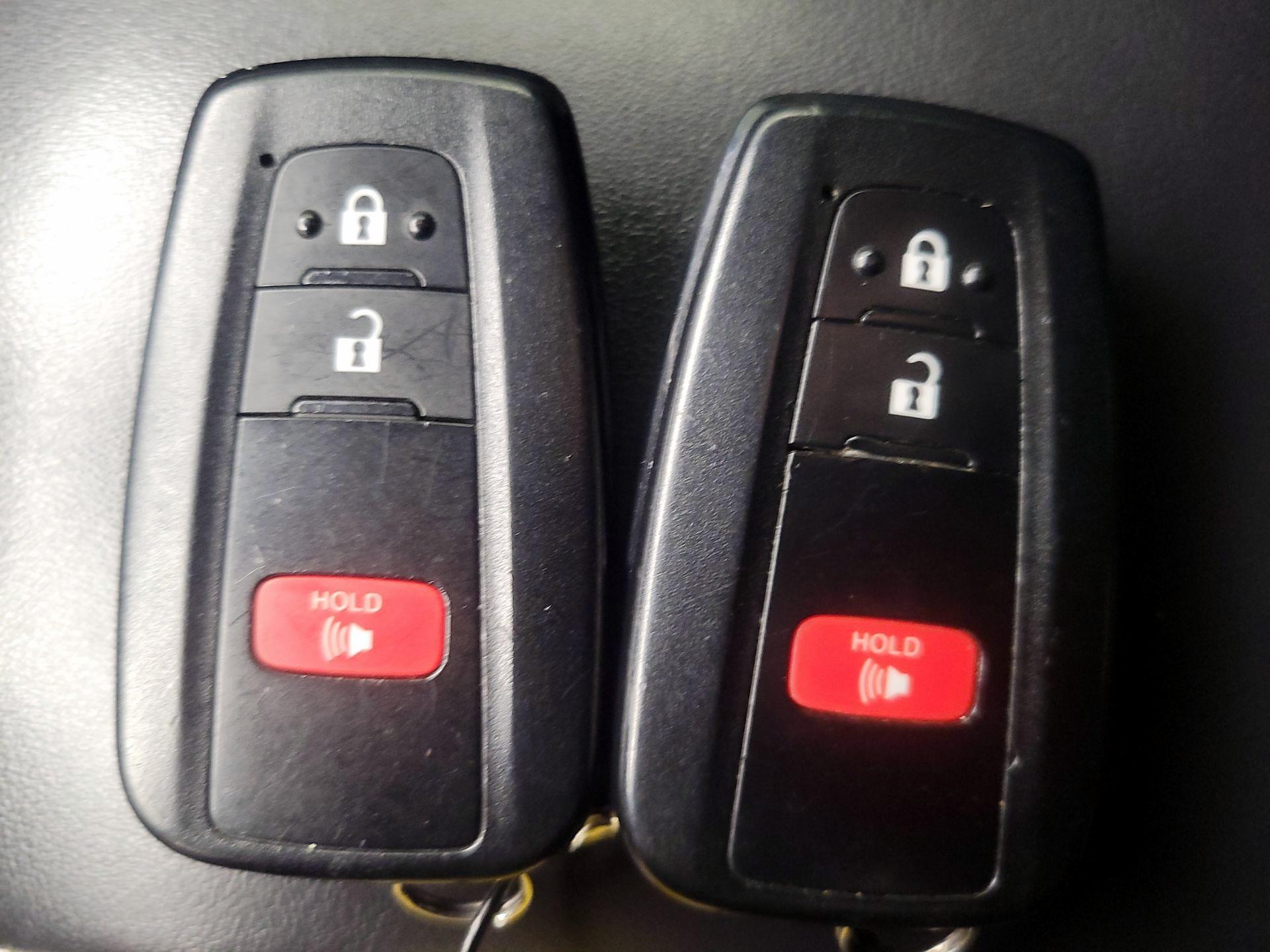 Thumbnail: 2021 Toyota Corolla - 20