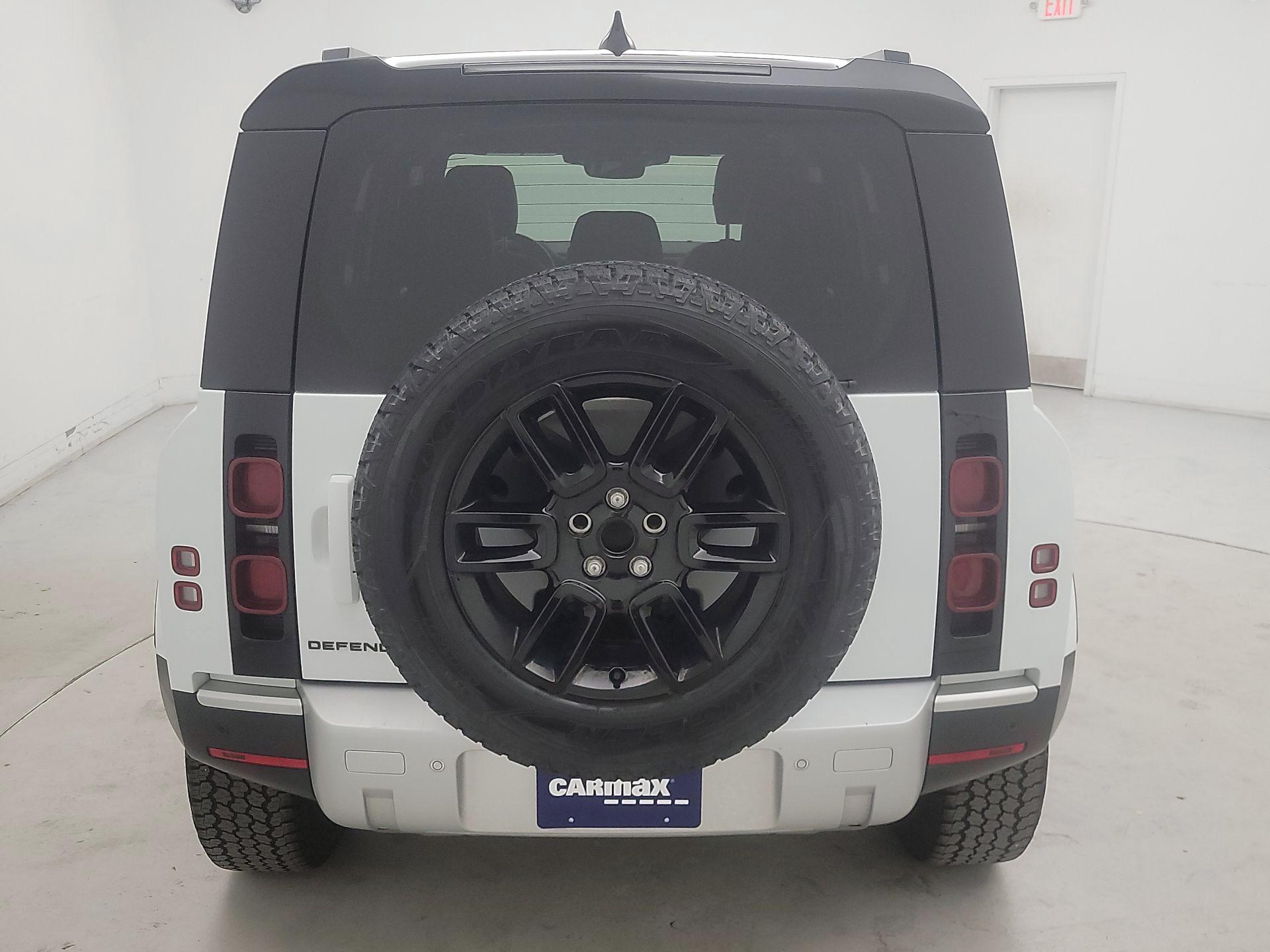 Thumbnail: 2024 Land Rover Defender - 6