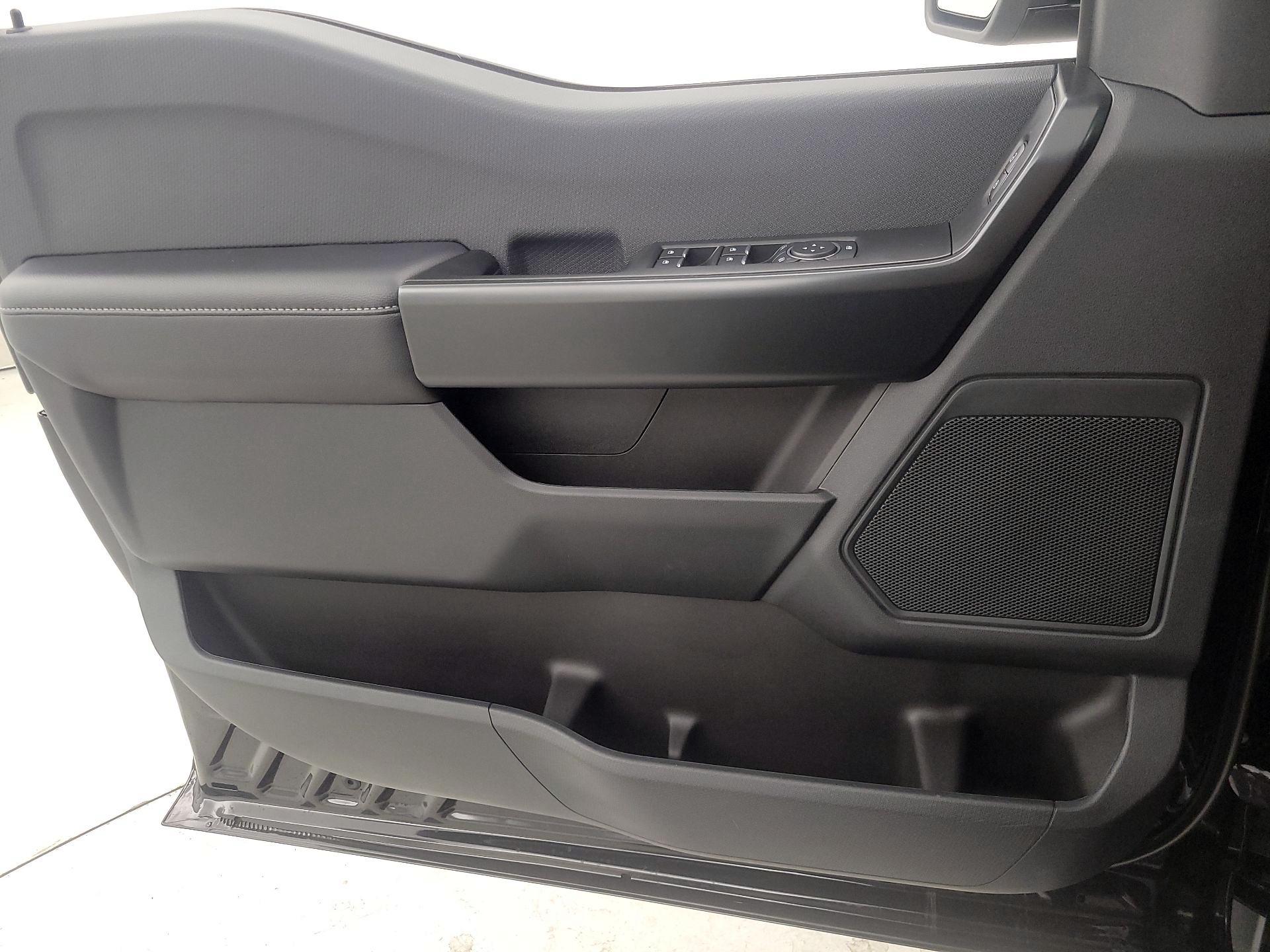 Thumbnail: 2025 Ford F-150 - 10