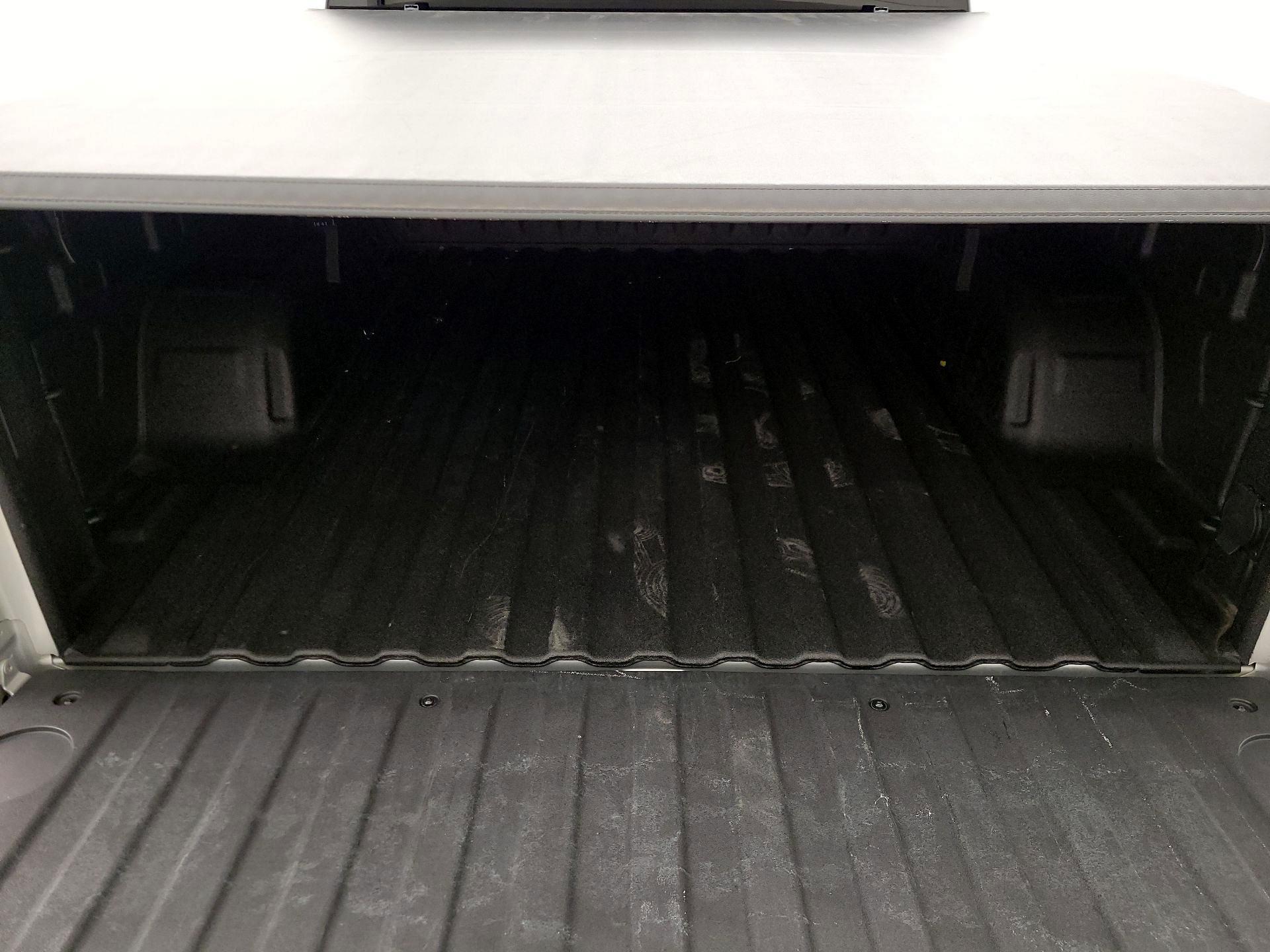 Thumbnail: 2021 Chevrolet Silverado 1500 - 20