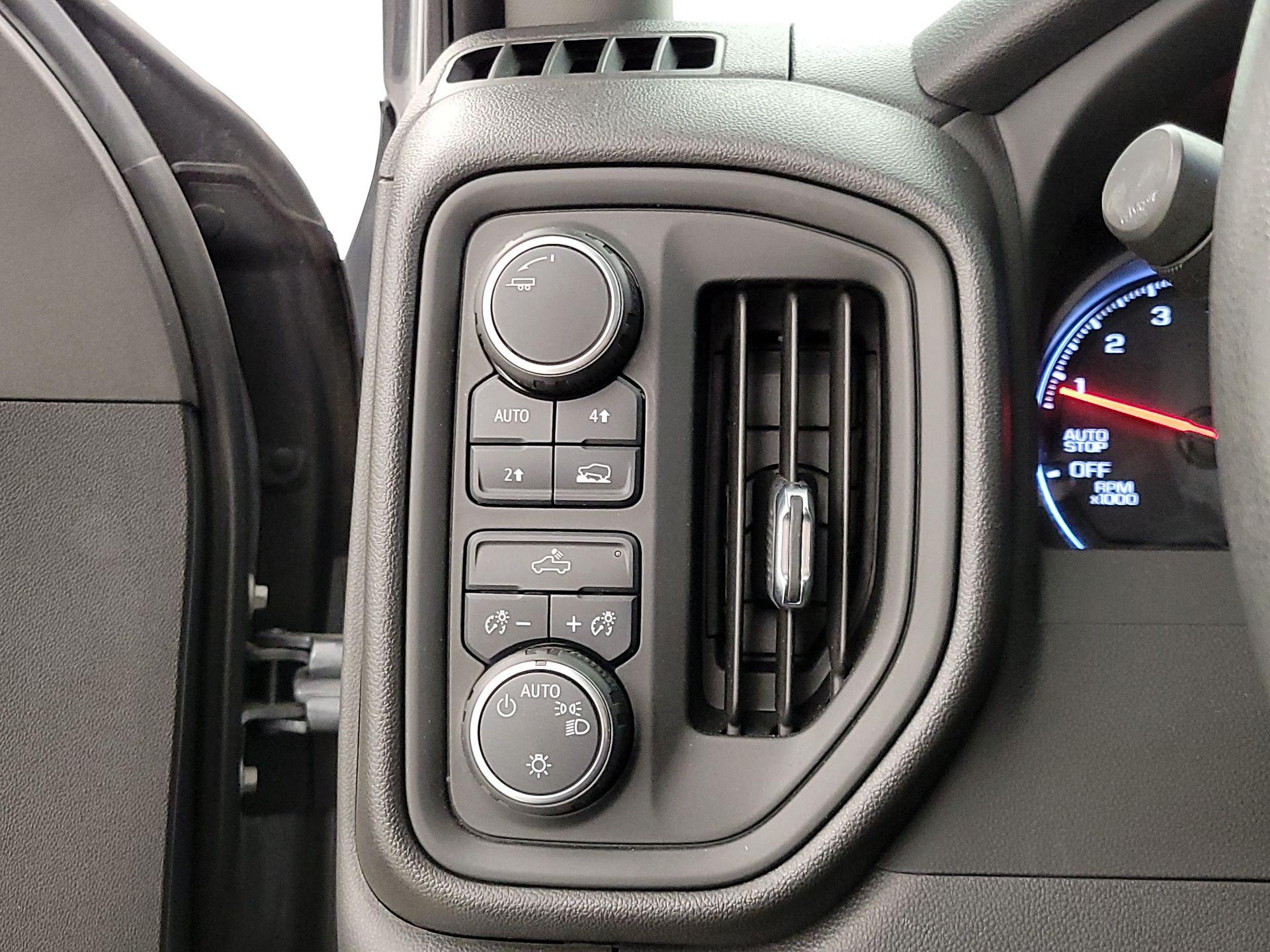 Thumbnail: 2022 Chevrolet Silverado 1500 - 13