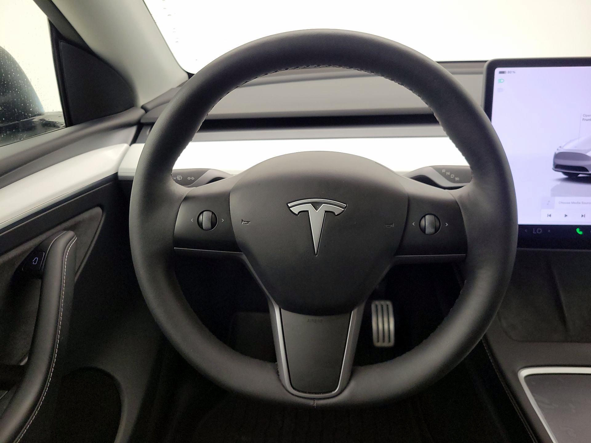 Thumbnail: 2024 Tesla Model Y - 10