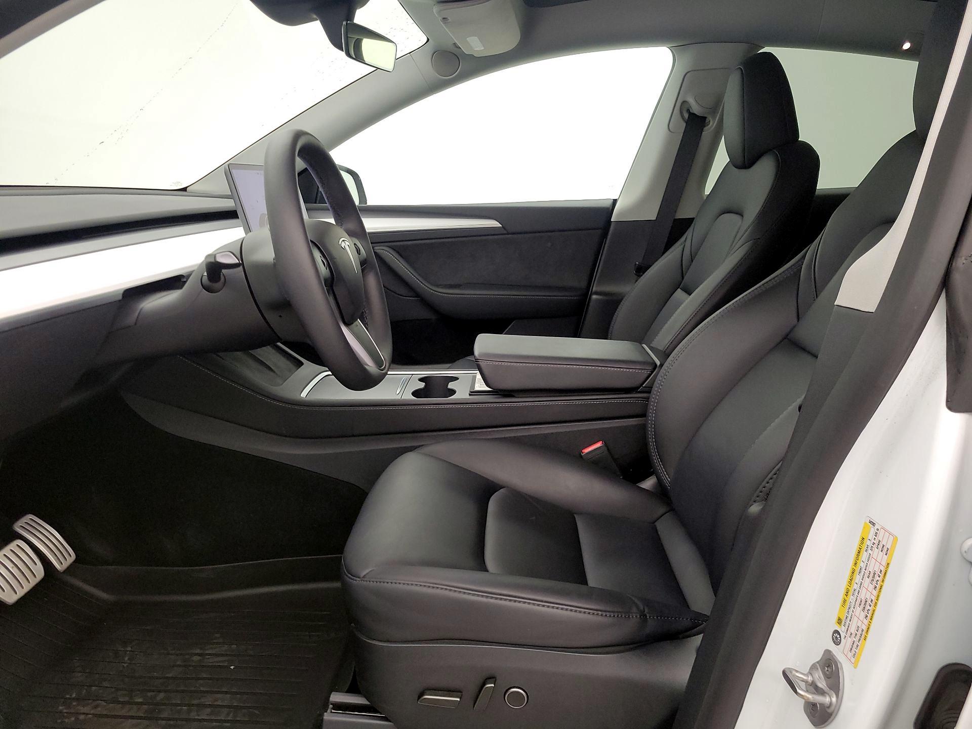 Thumbnail: 2024 Tesla Model Y - 11