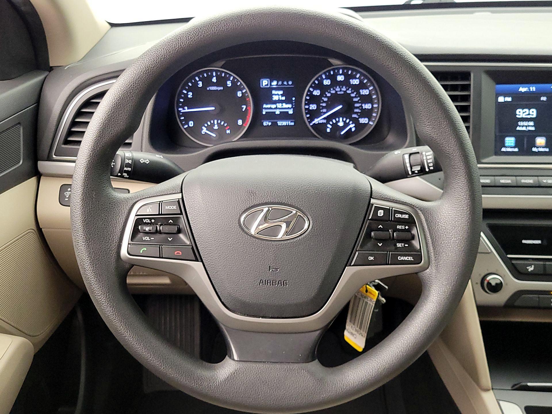 Thumbnail: 2018 Hyundai Elantra - 10