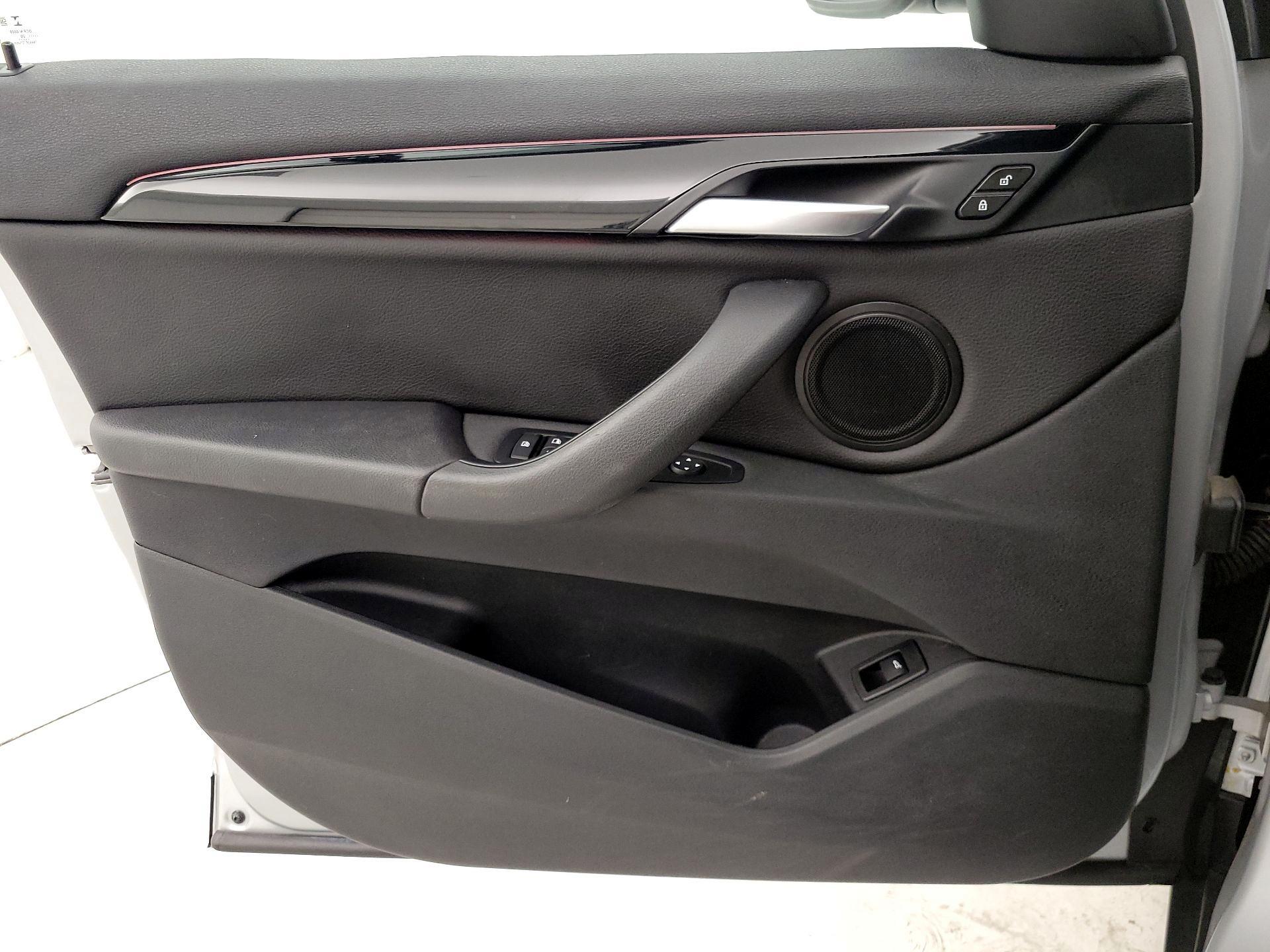 Thumbnail: 2020 BMW X1 - 12